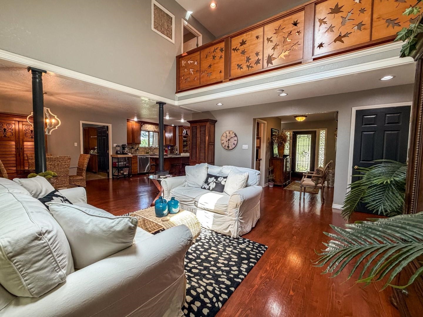 15 Wanda Circle Property Photo 3