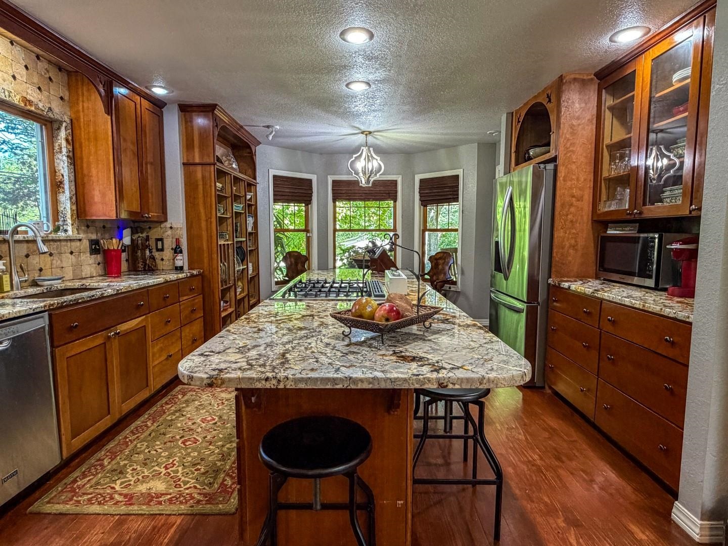 15 Wanda Circle Property Photo 6