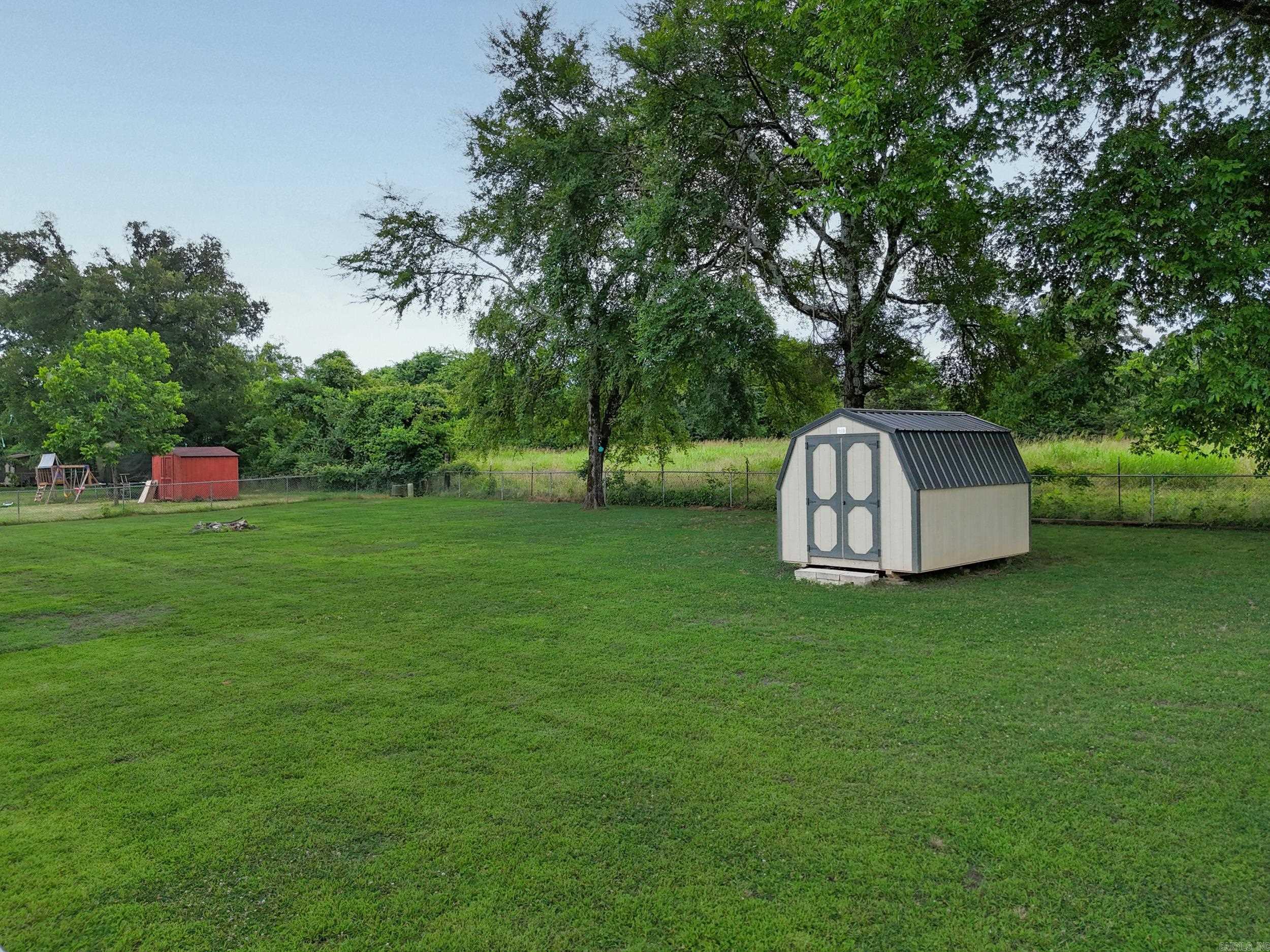 1 Lakeview Cir Property Photo 21