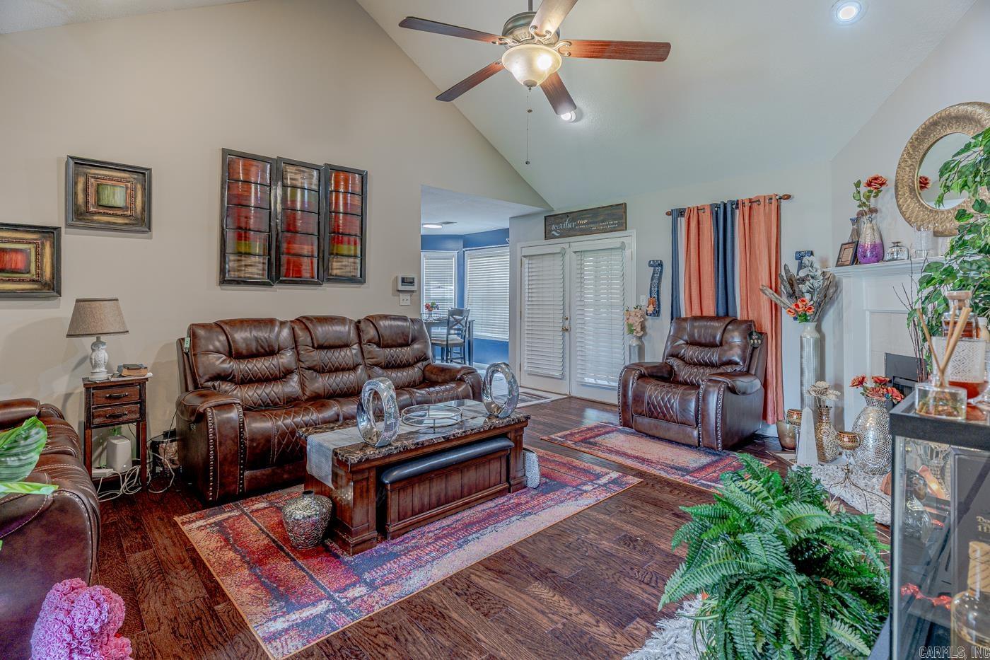 1513 Crepe Myrtle Drive Property Photo 10