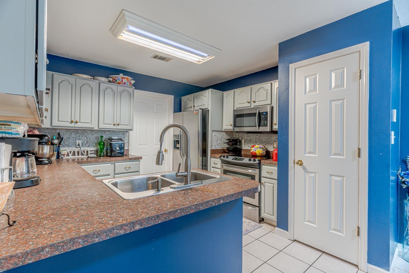 1513 Crepe Myrtle Drive Property Photo 12