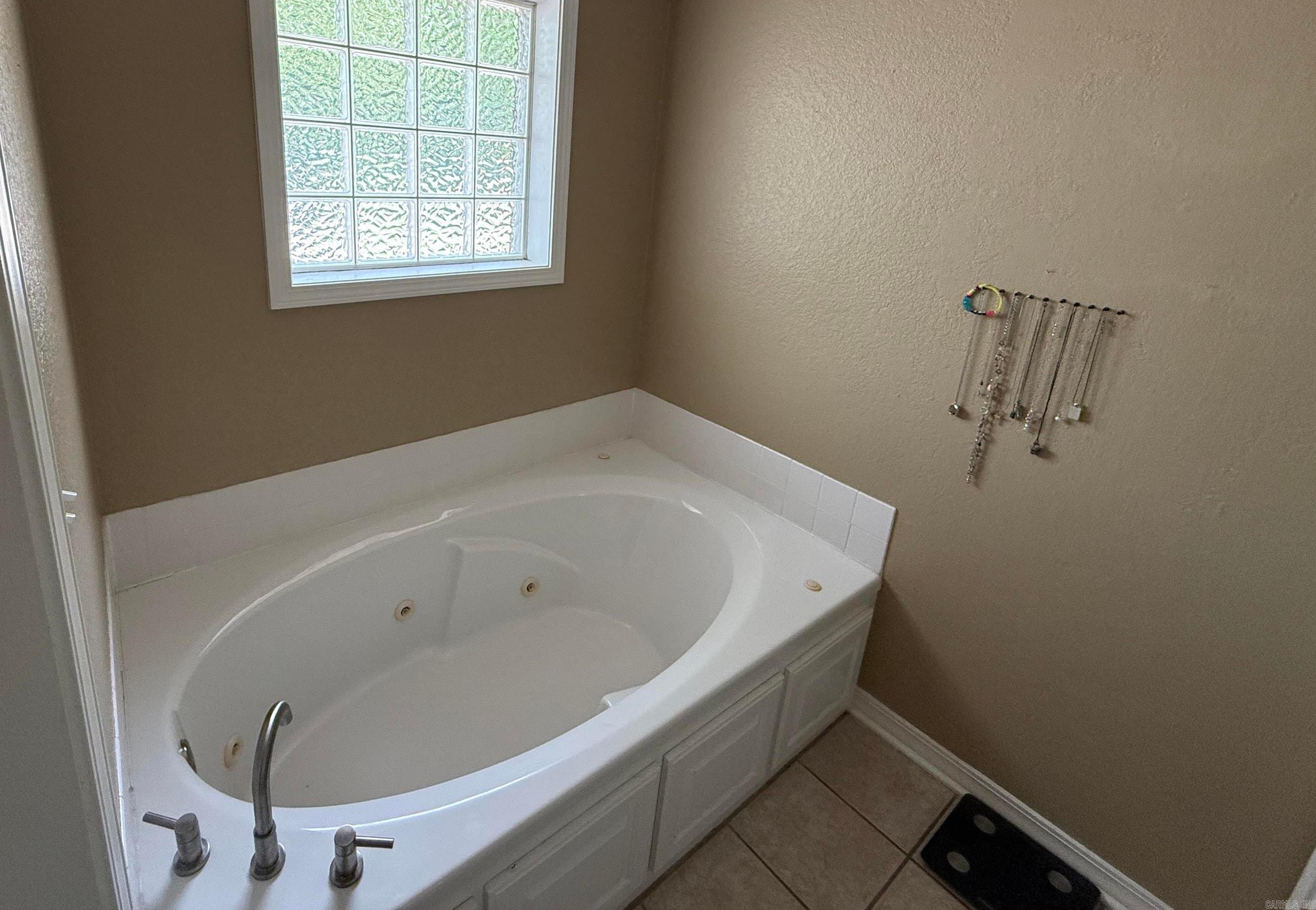 2707 Ashley Drive Property Photo 18