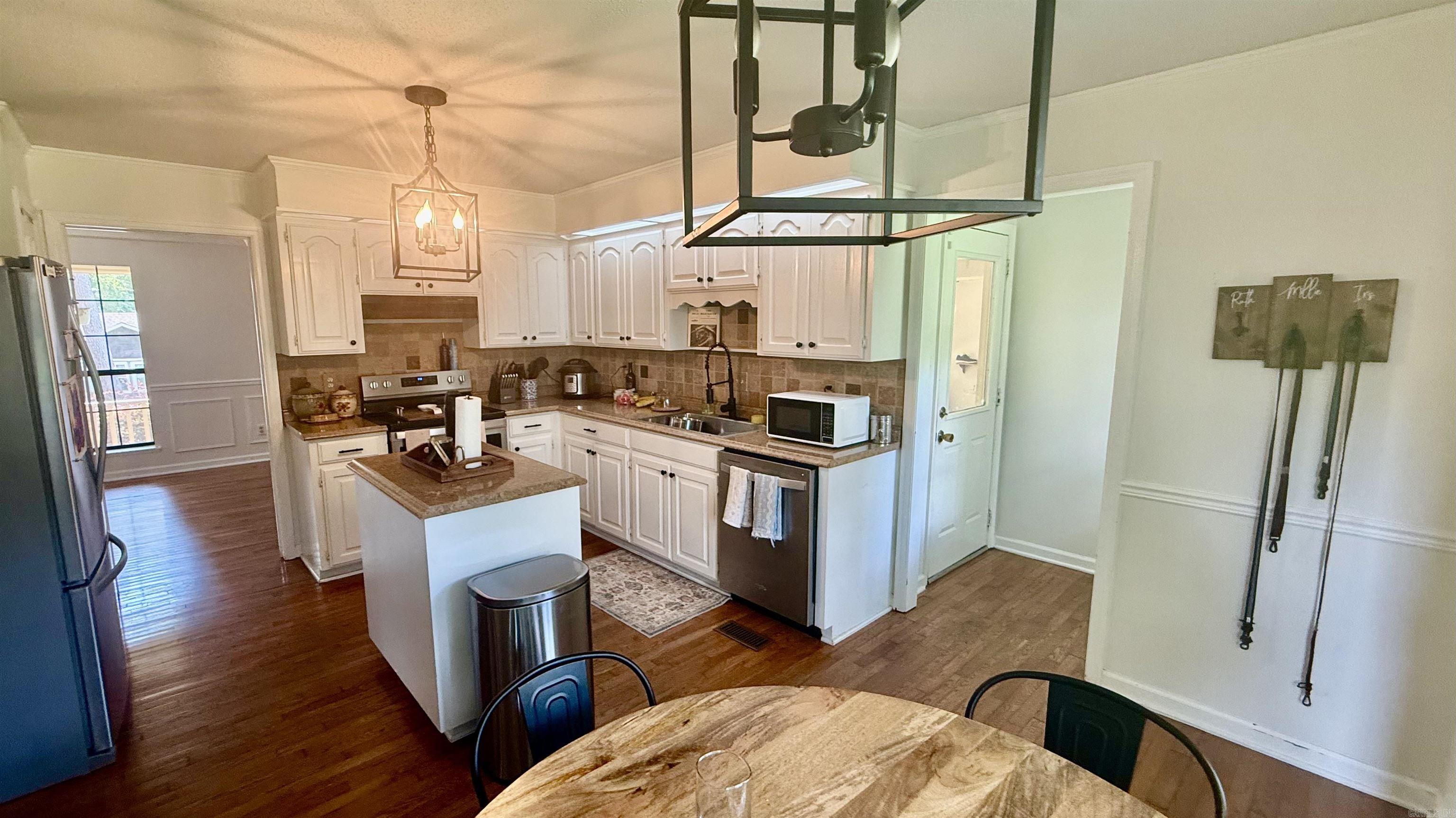 17 Laver Circle Property Photo 10