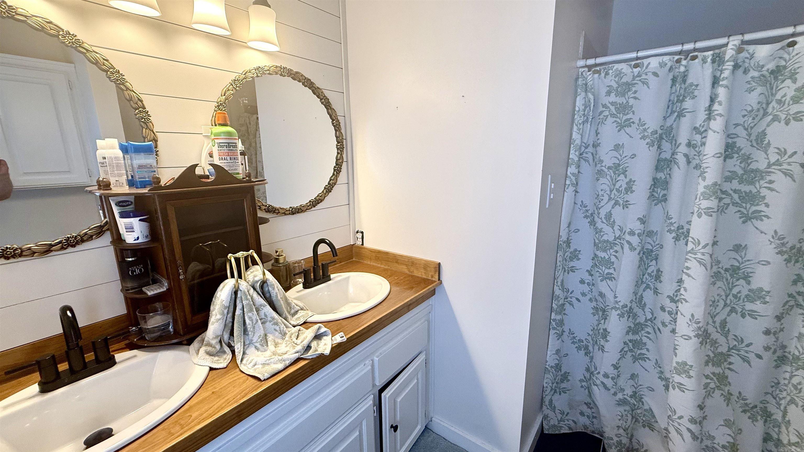 17 Laver Circle Property Photo 17