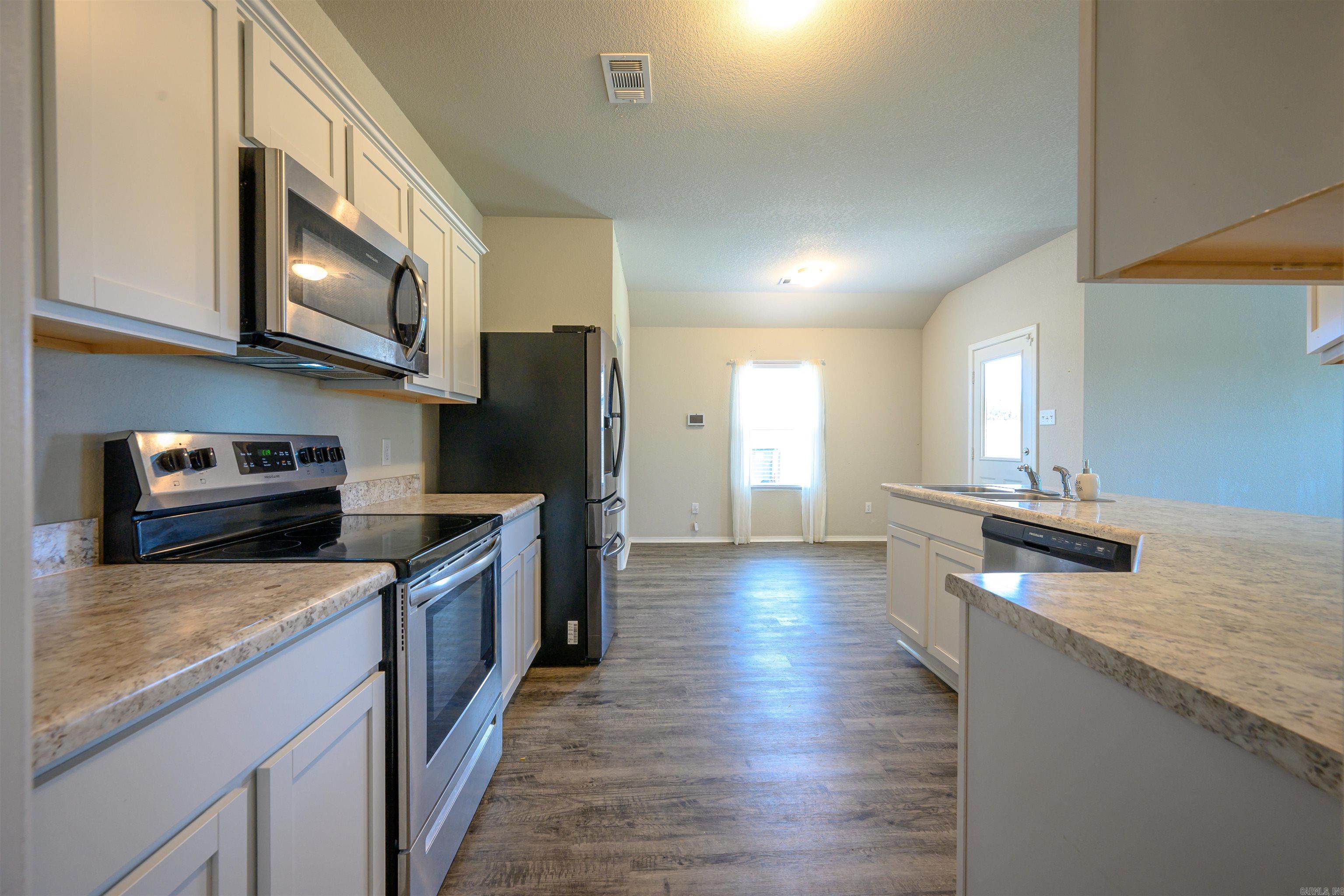 412 Harper Drive Property Photo 4