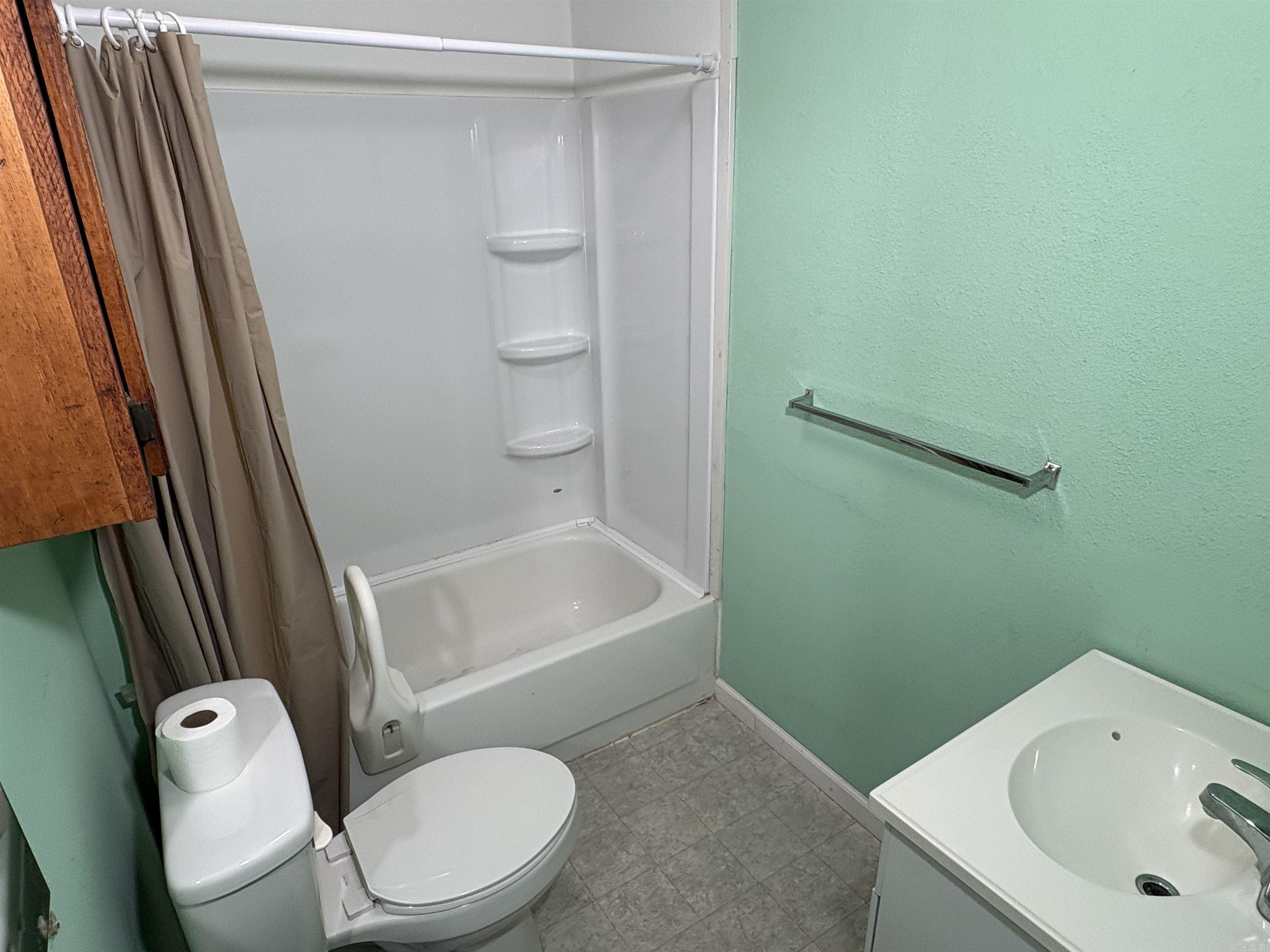 68 Boyce Road Property Photo 13