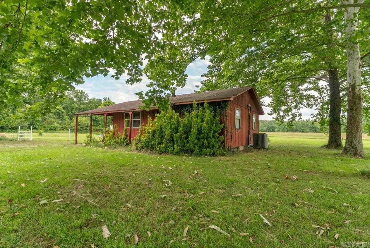 319 Wagon Train Road Property Photo 4