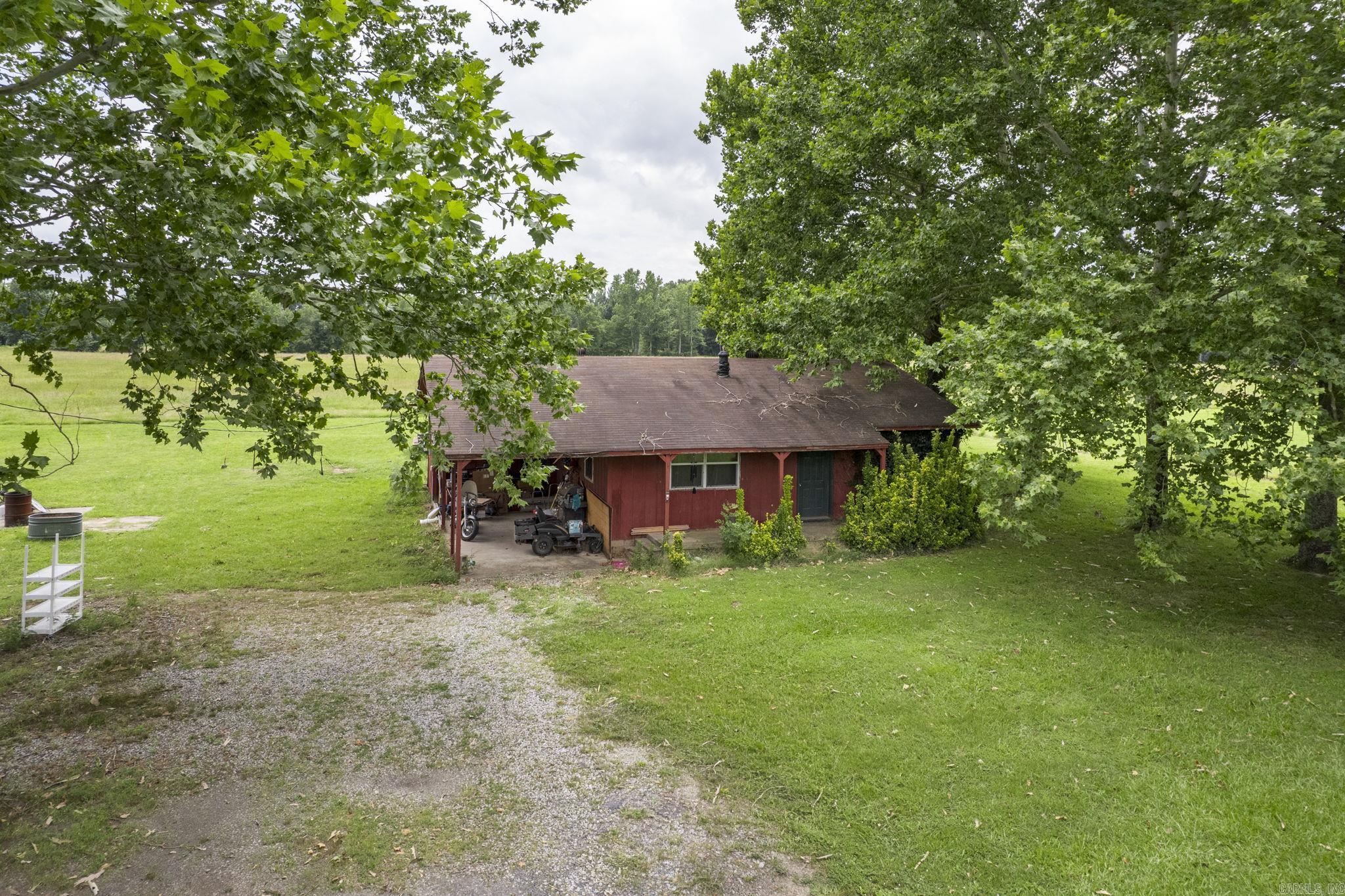319 Wagon Train Road Property Photo 6