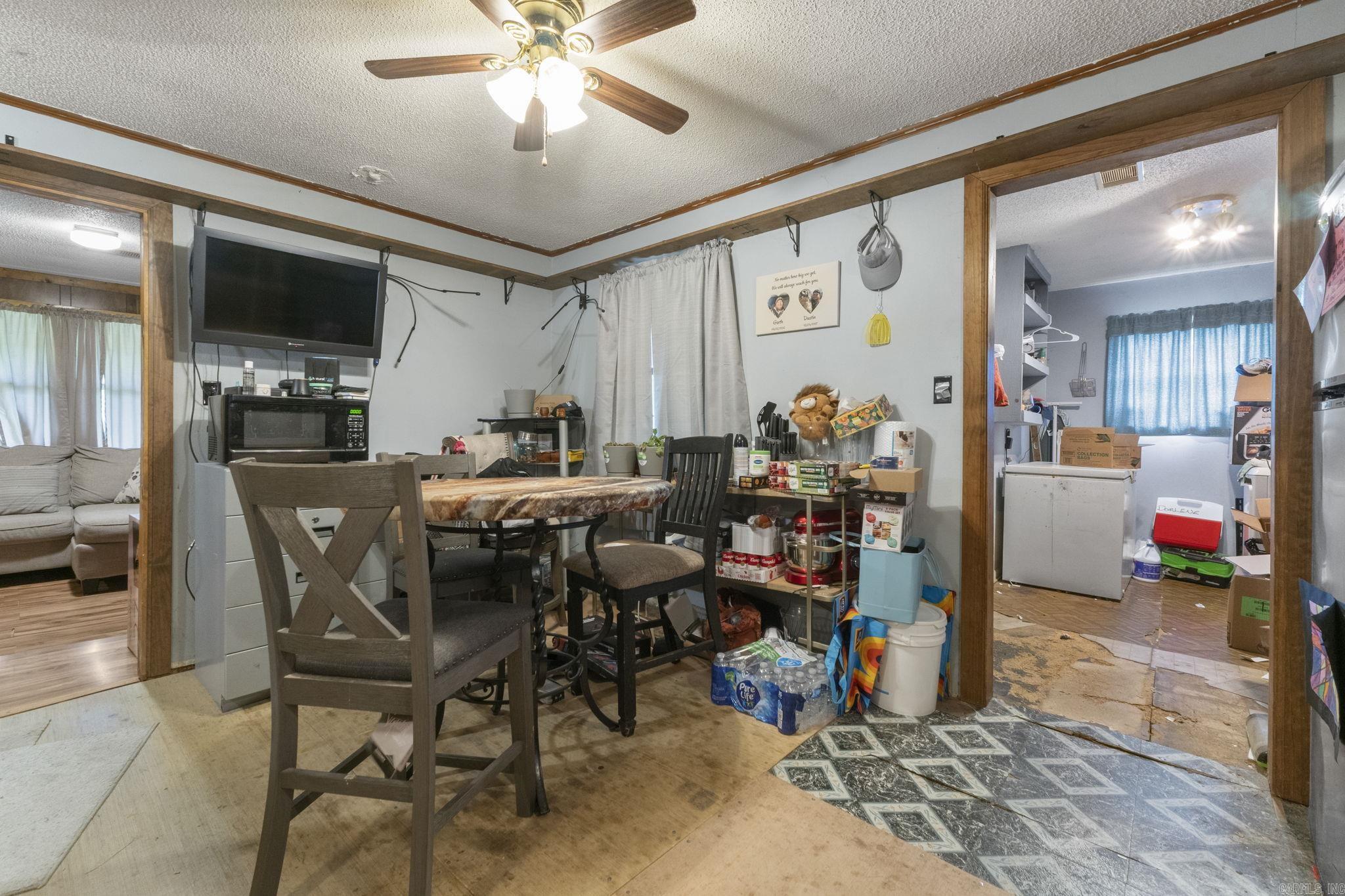 319 Wagon Train Road Property Photo 18