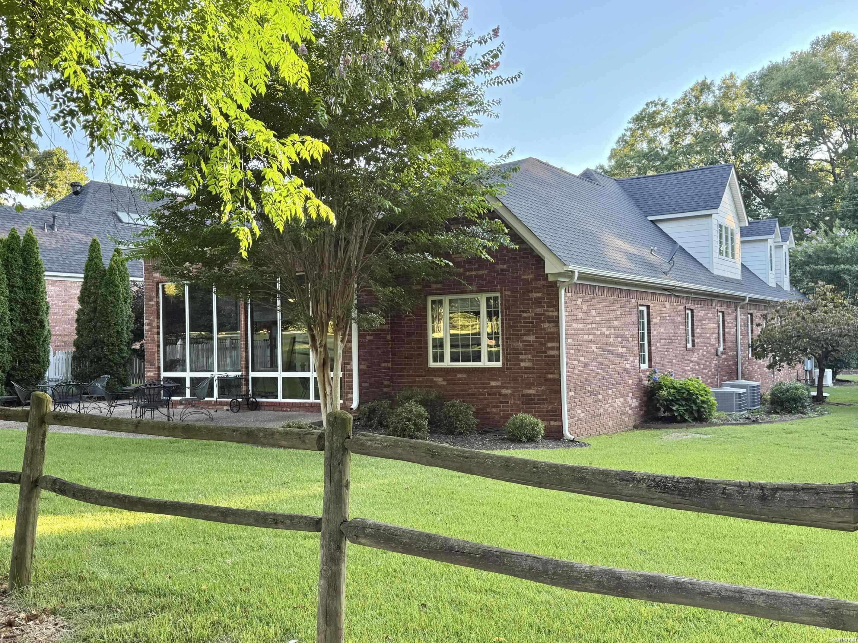 671 Shady Grove Road Property Photo 5