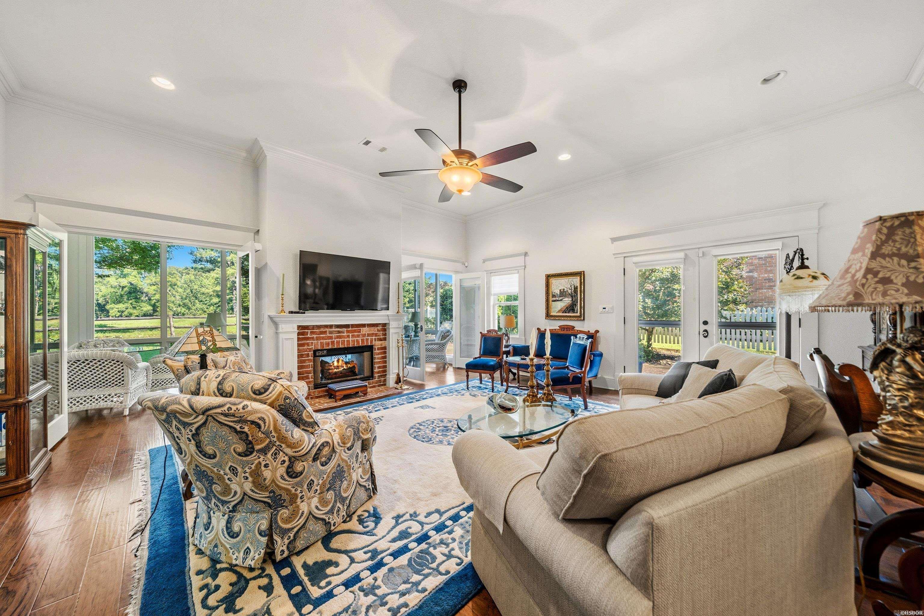 671 Shady Grove Road Property Photo 11