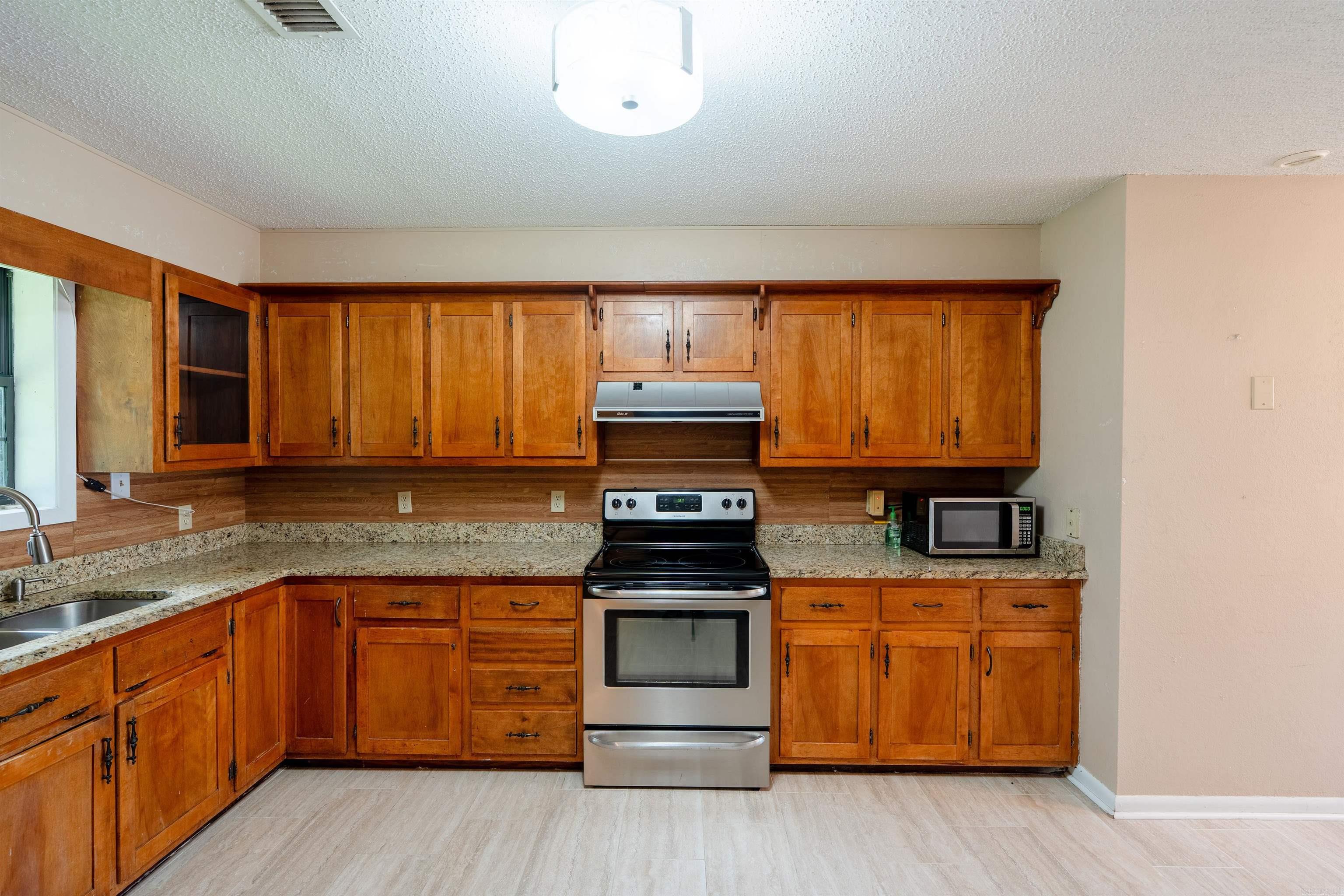 215 Navajo Drive Property Photo 13
