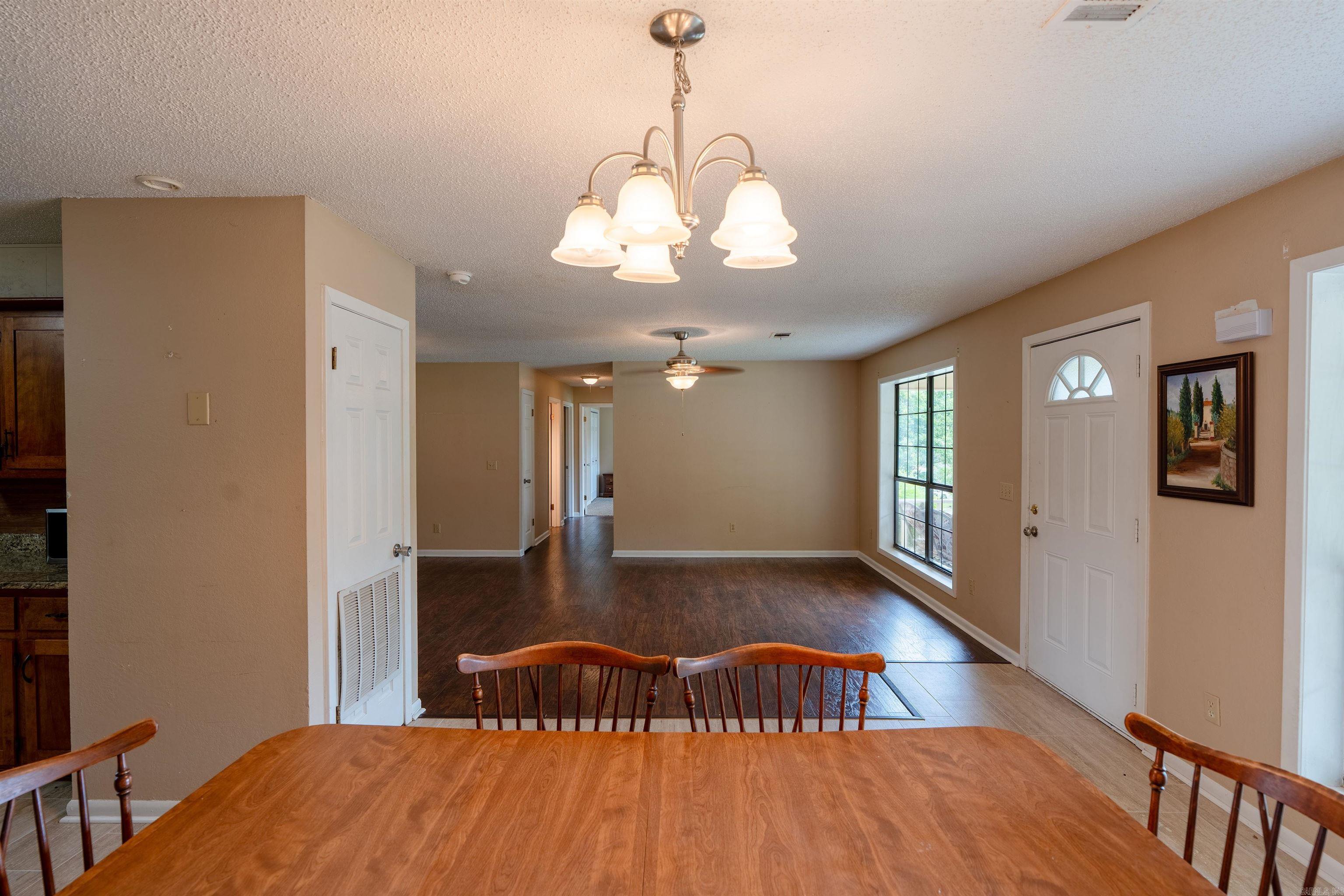 215 Navajo Drive Property Photo 17