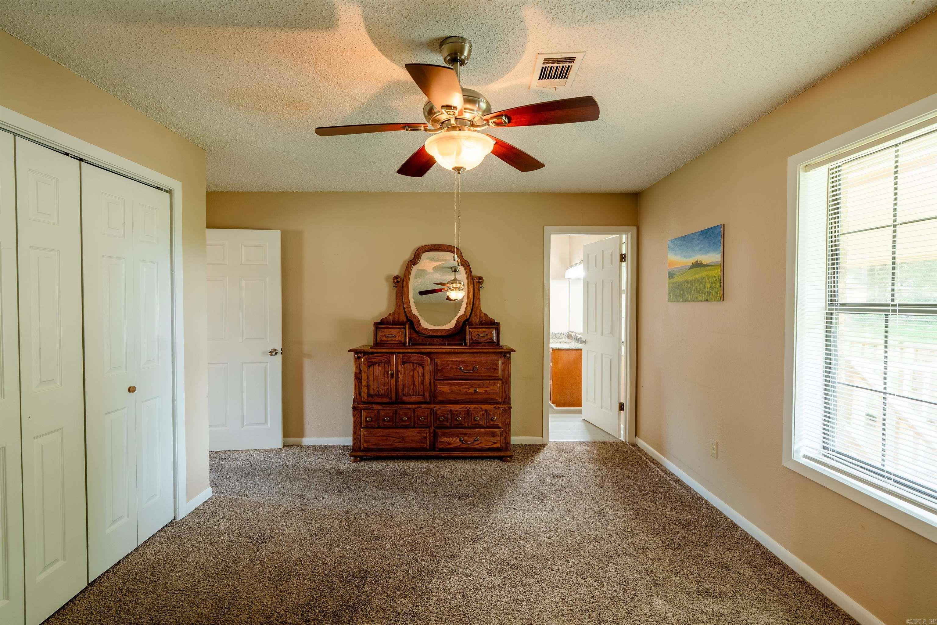 215 Navajo Drive Property Photo 22