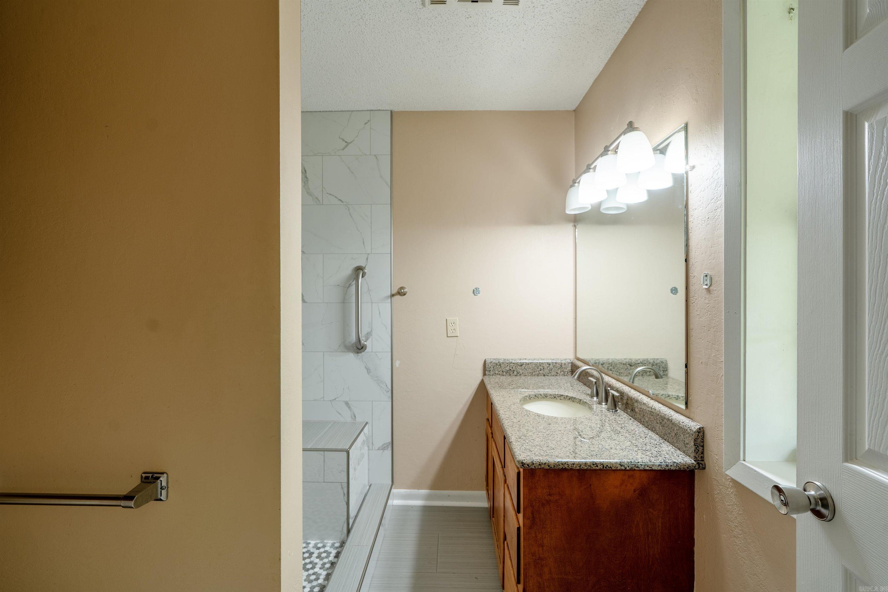 215 Navajo Drive Property Photo 29
