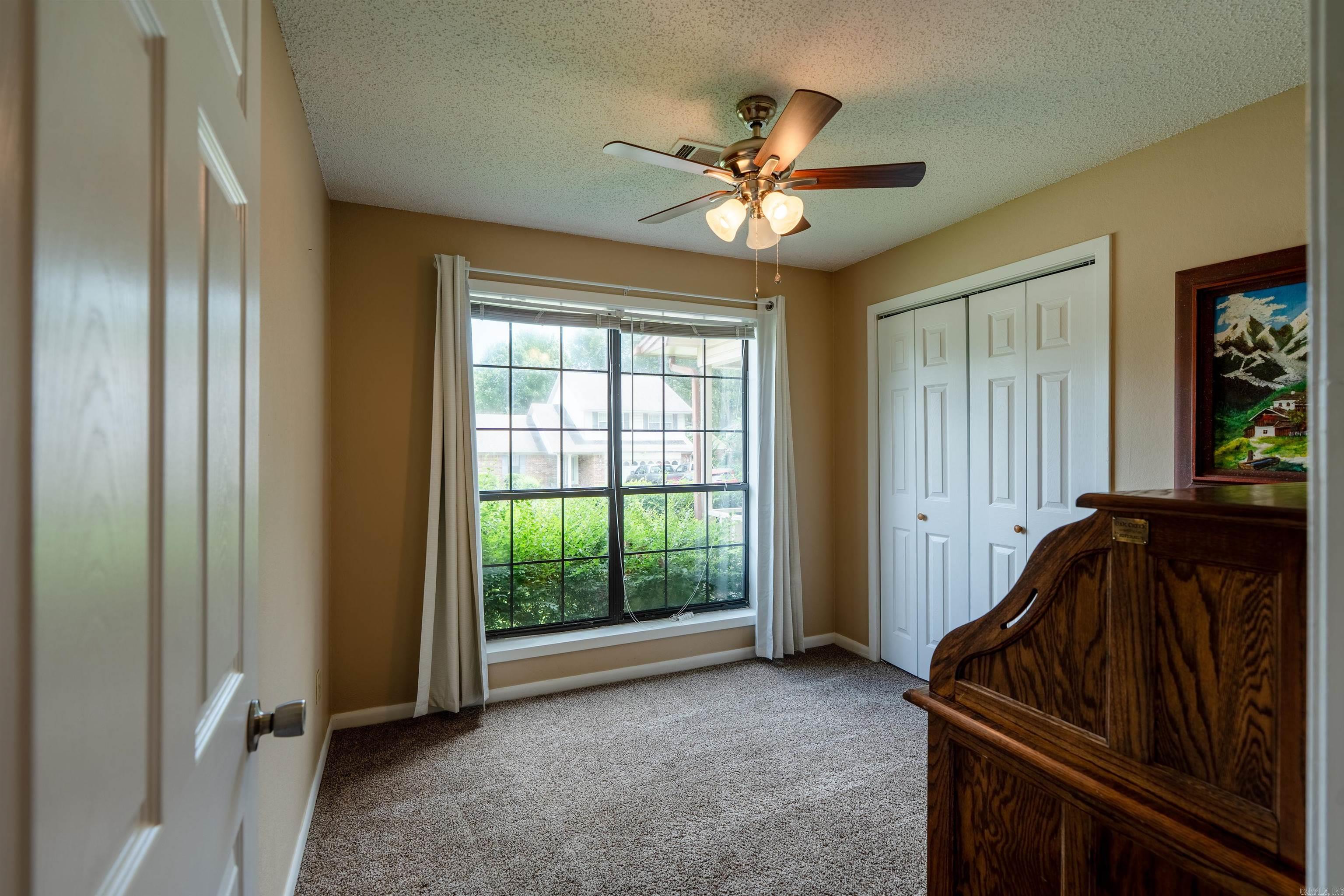 215 Navajo Drive Property Photo 39
