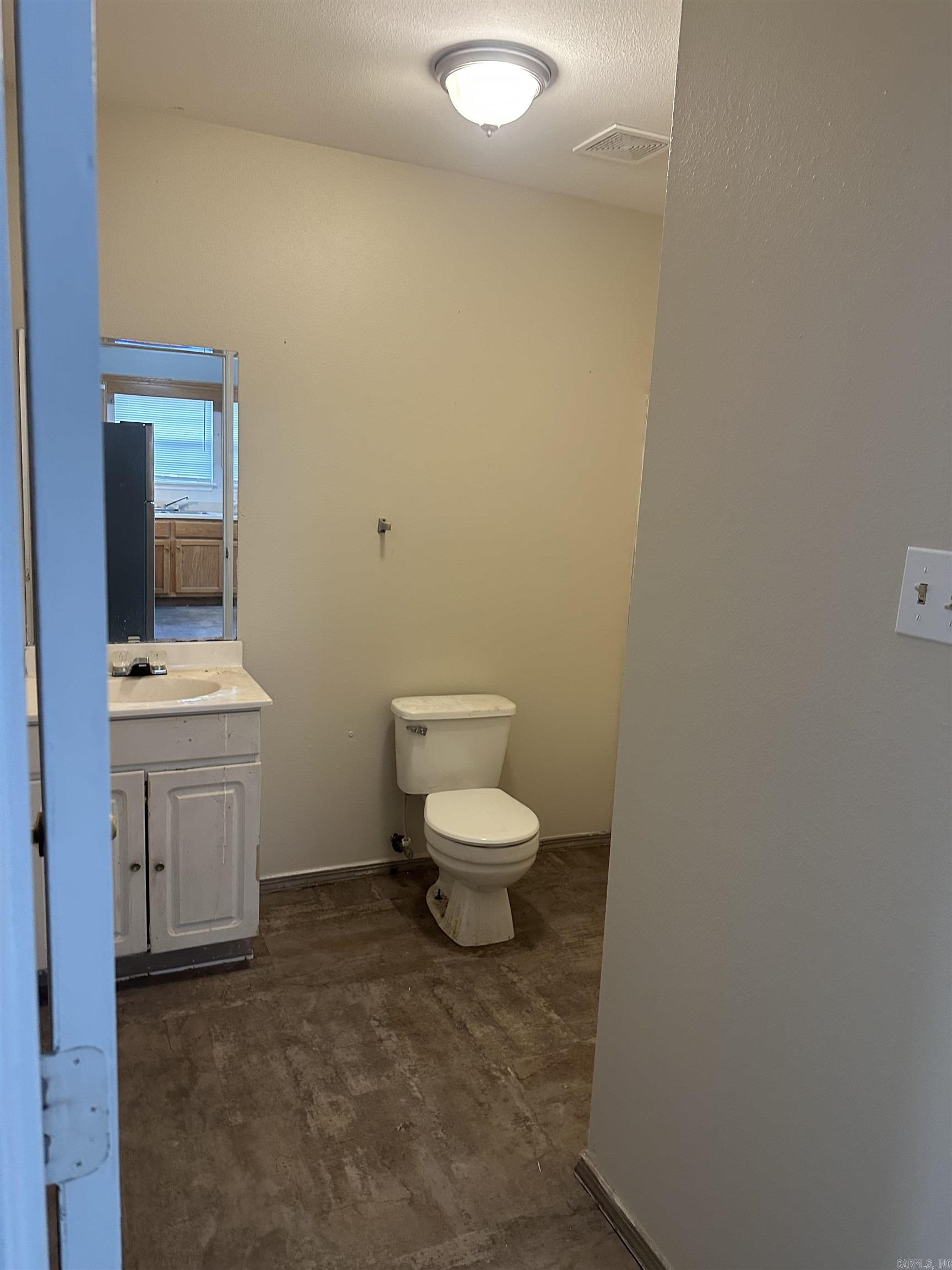 800 E Bridges Property Photo 15