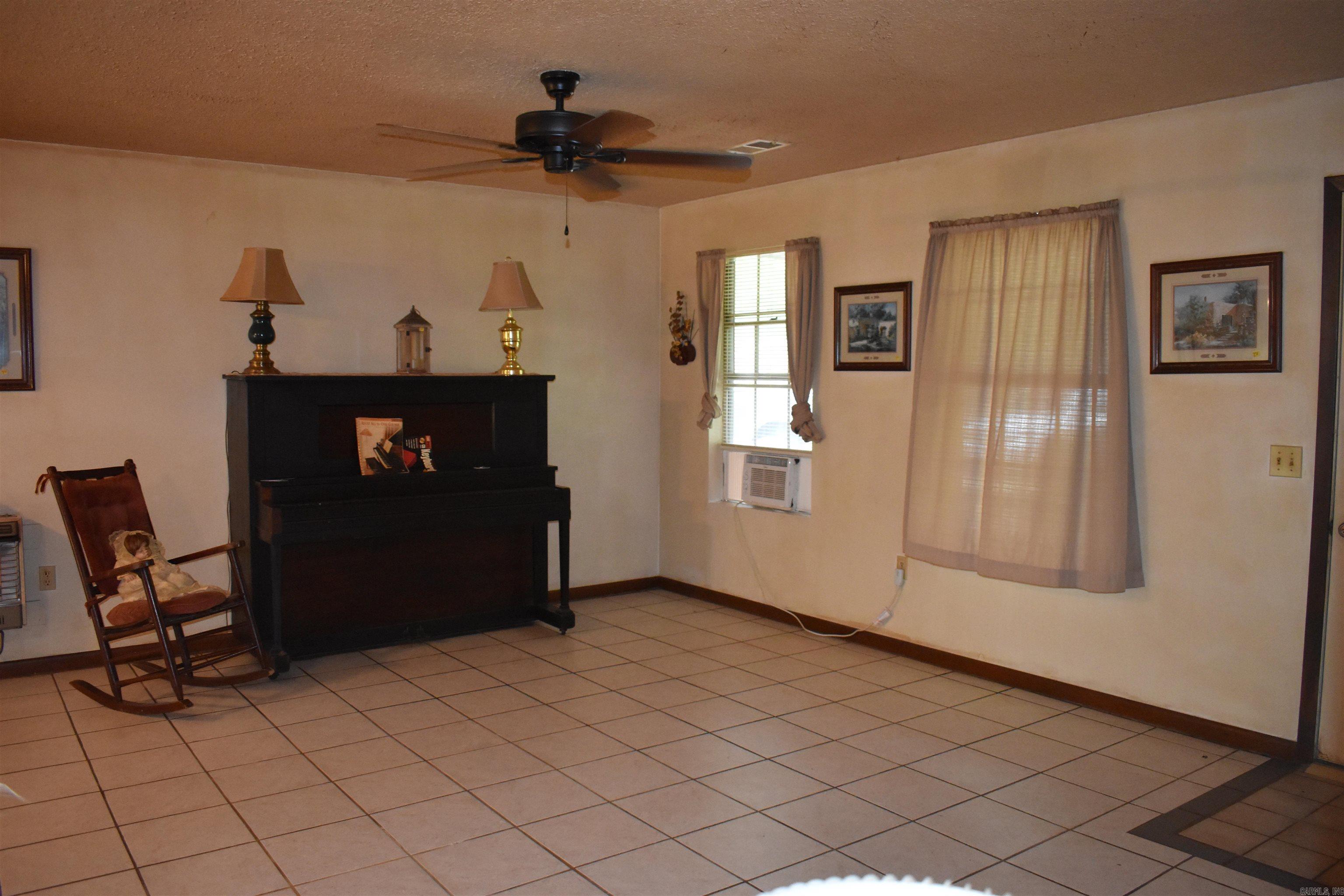 292 County Road 320 Property Photo 2