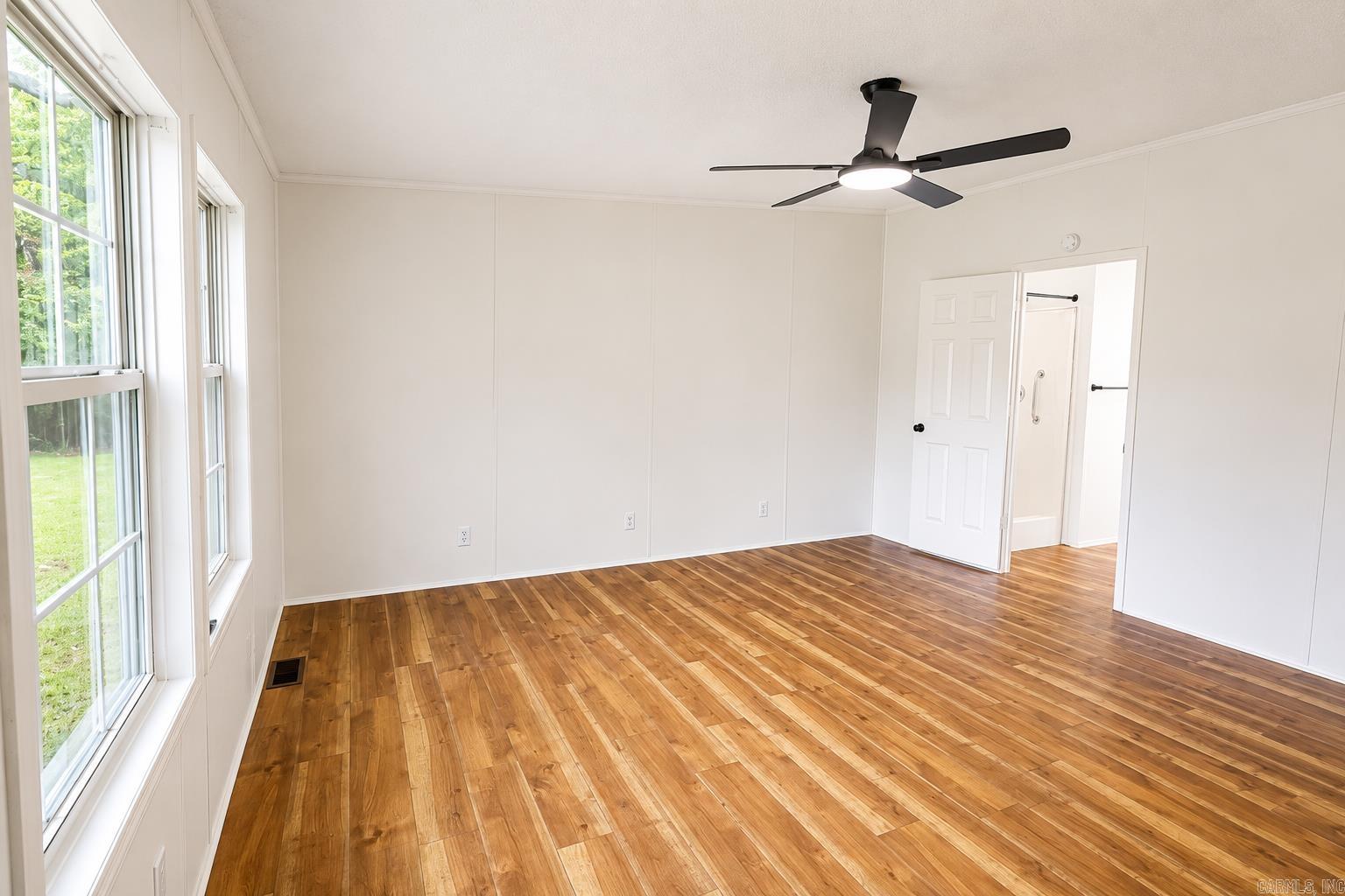 1511 Budwood Ave Property Photo 19