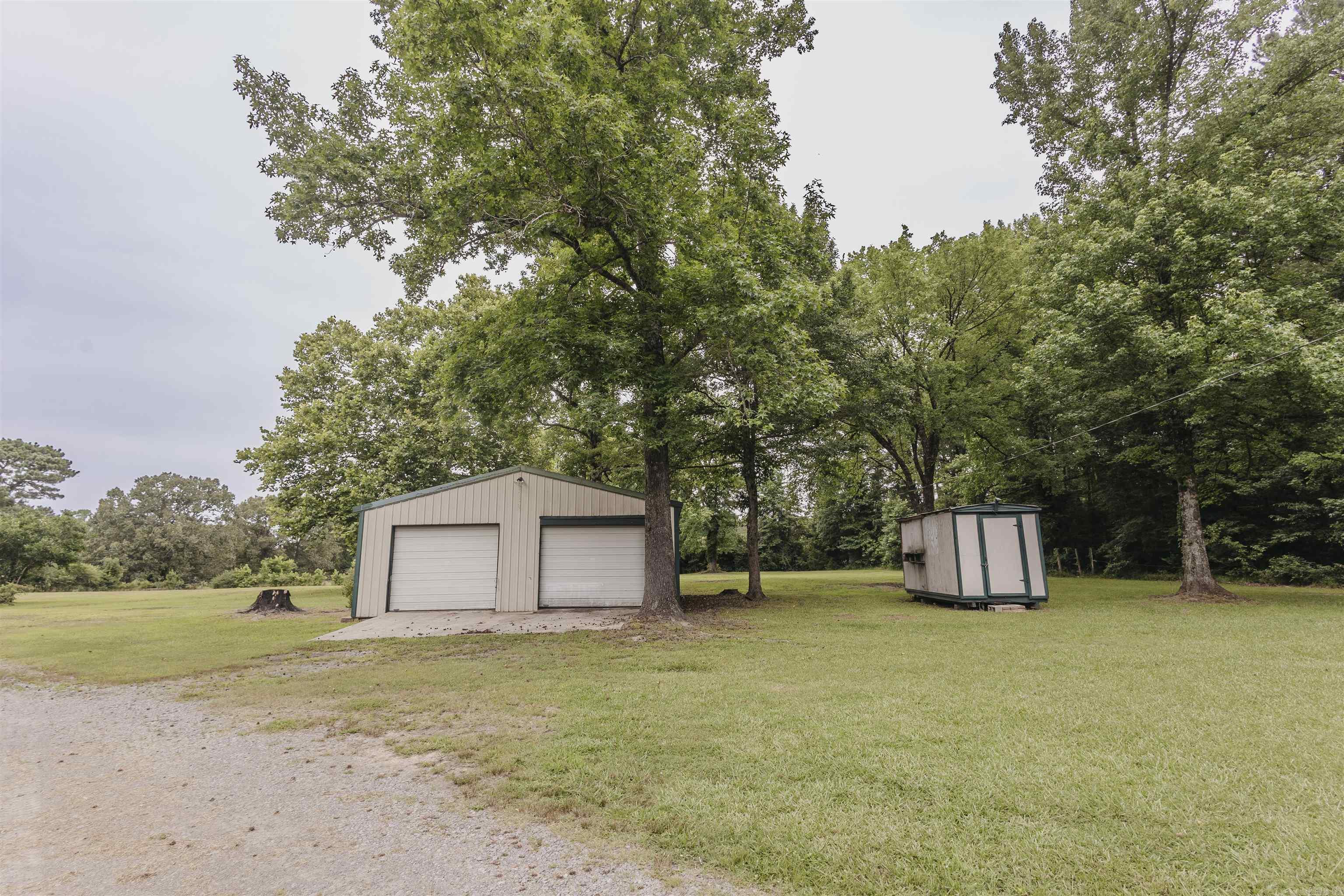 1511 Budwood Ave Property Photo 27