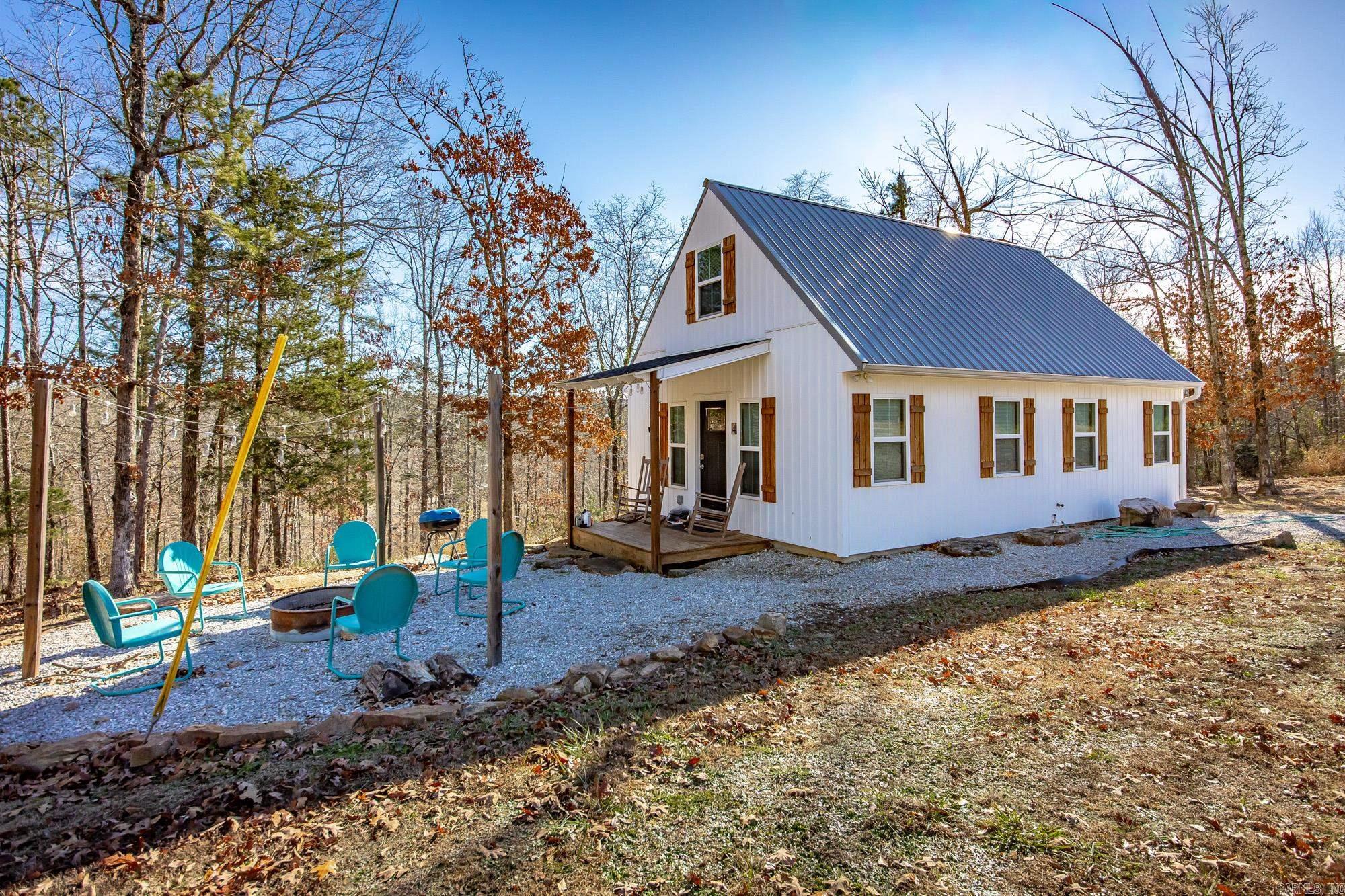 950 Sunny Slope Rd. Property Photo 2