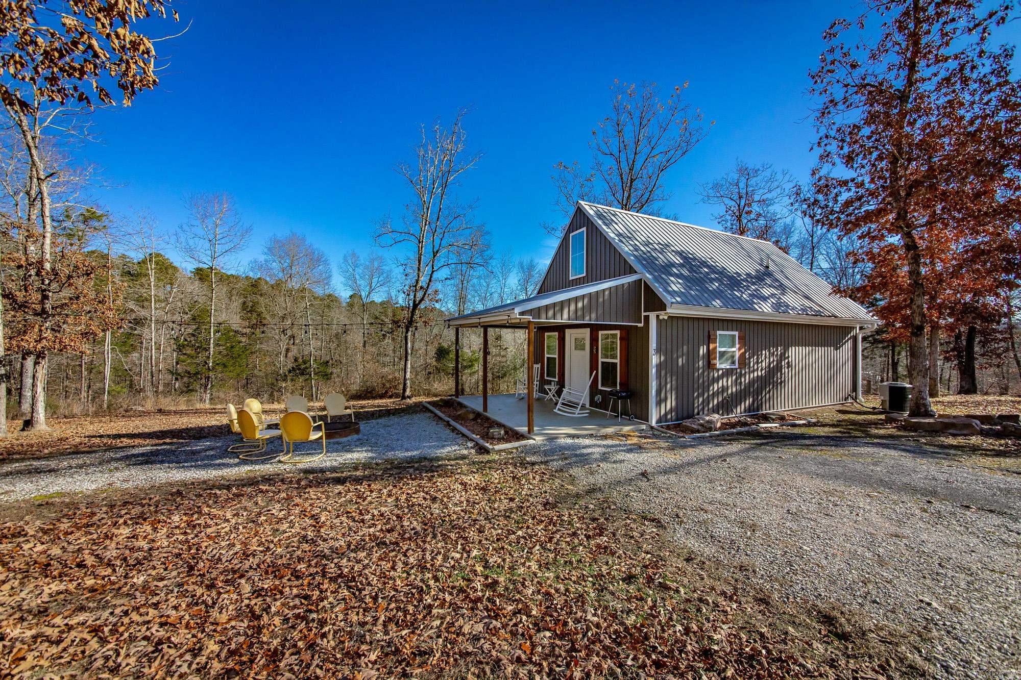 950 Sunny Slope Rd. Property Photo 3