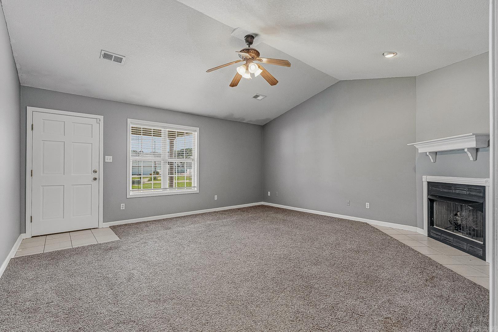 4604 Gregory Cove Property Photo 4