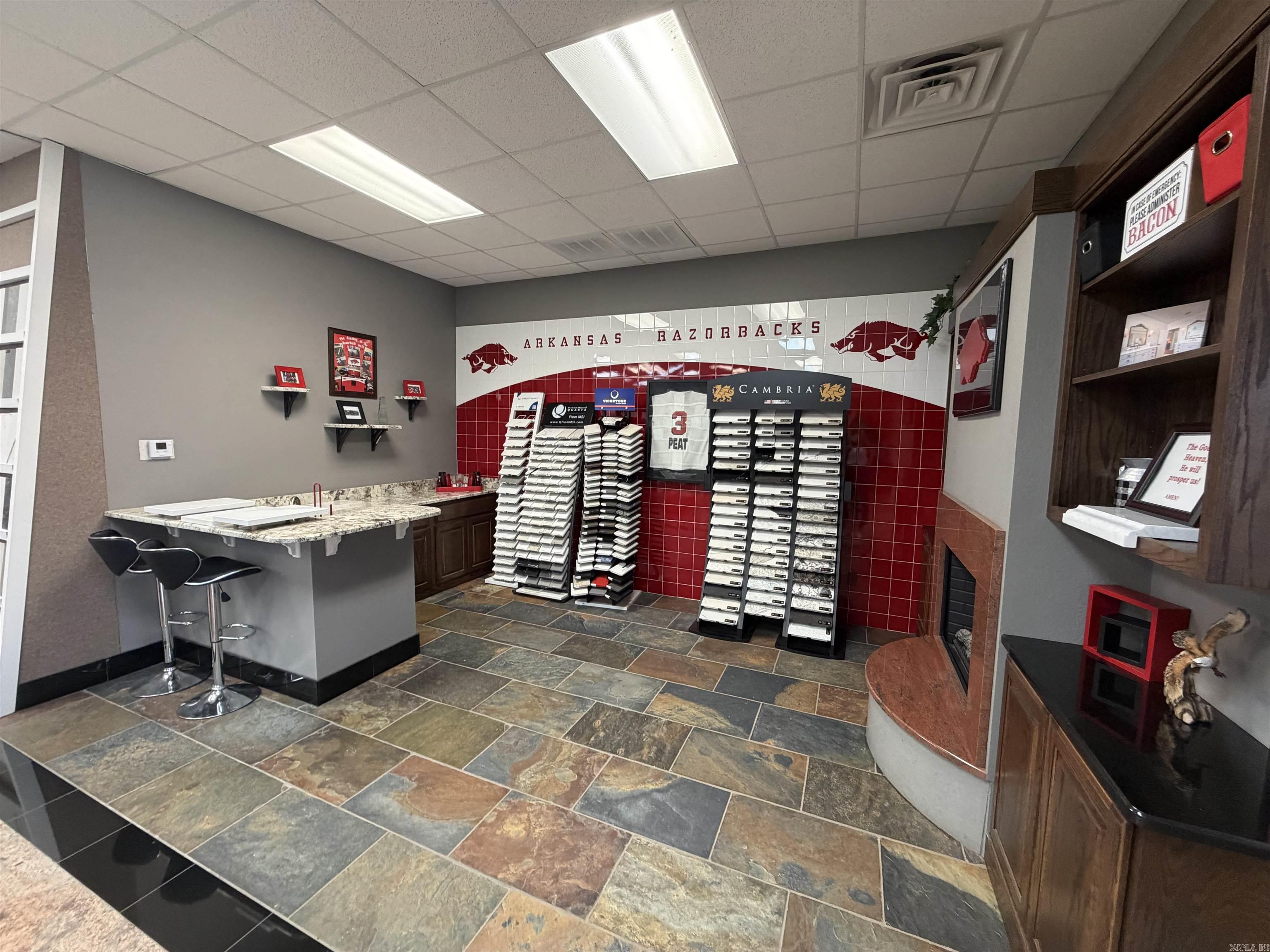 18525 Interstate 30 Property Photo 14