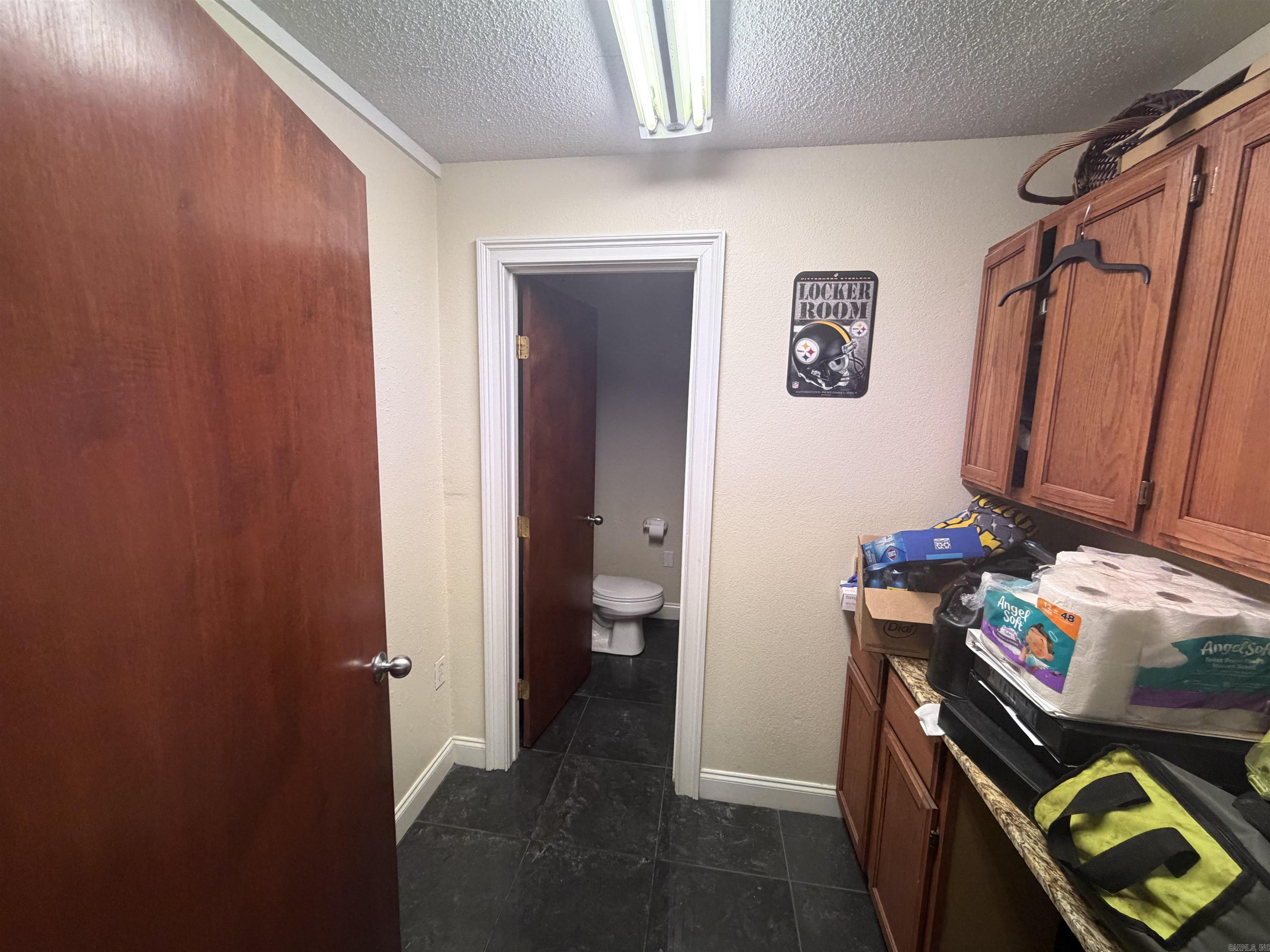 18525 Interstate 30 Property Photo 32