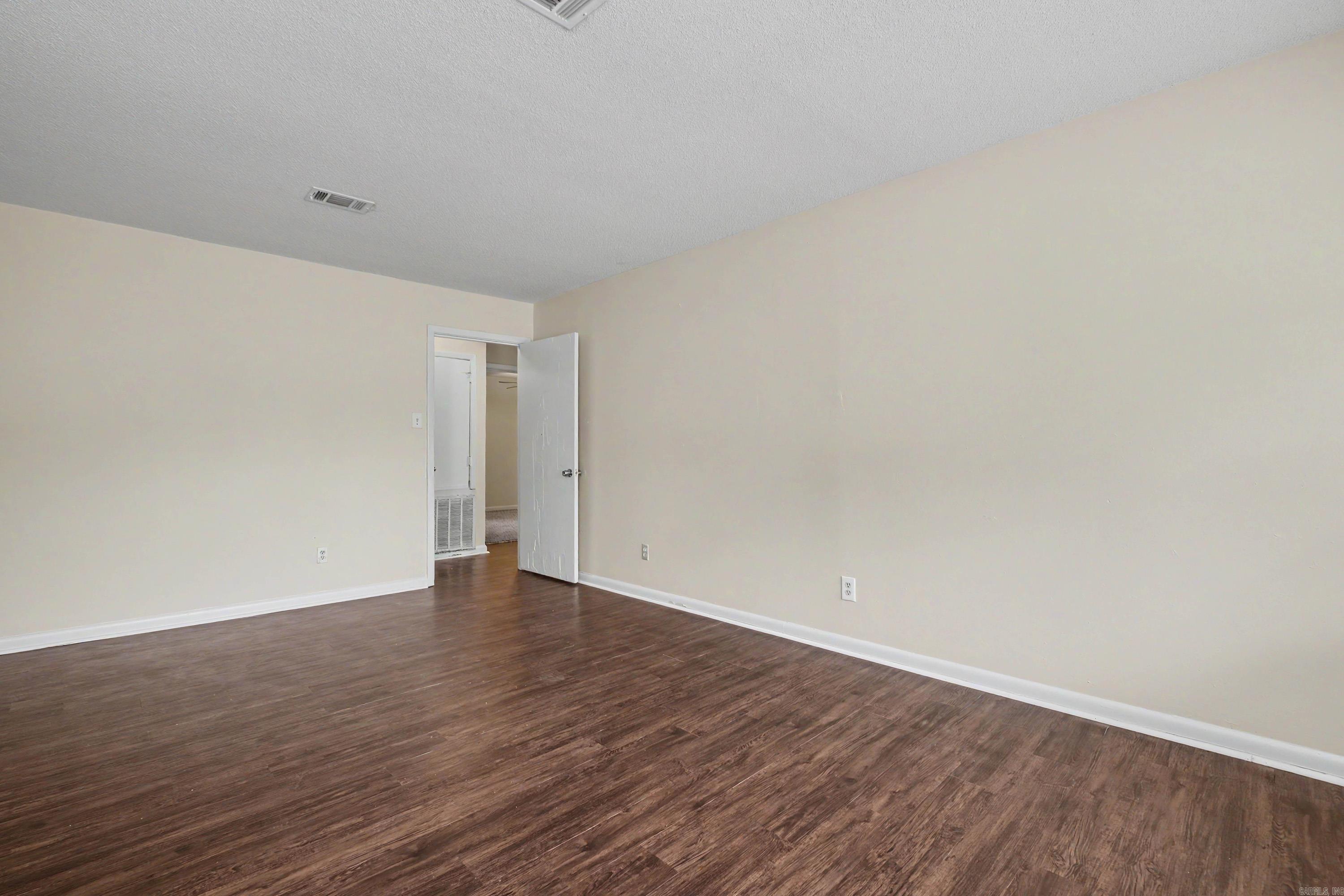 5601 Bliss Circle Property Photo 5
