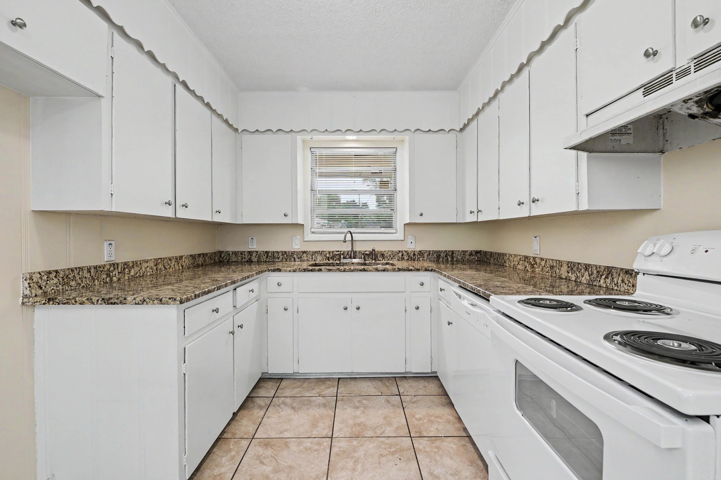 5601 Bliss Circle Property Photo 10