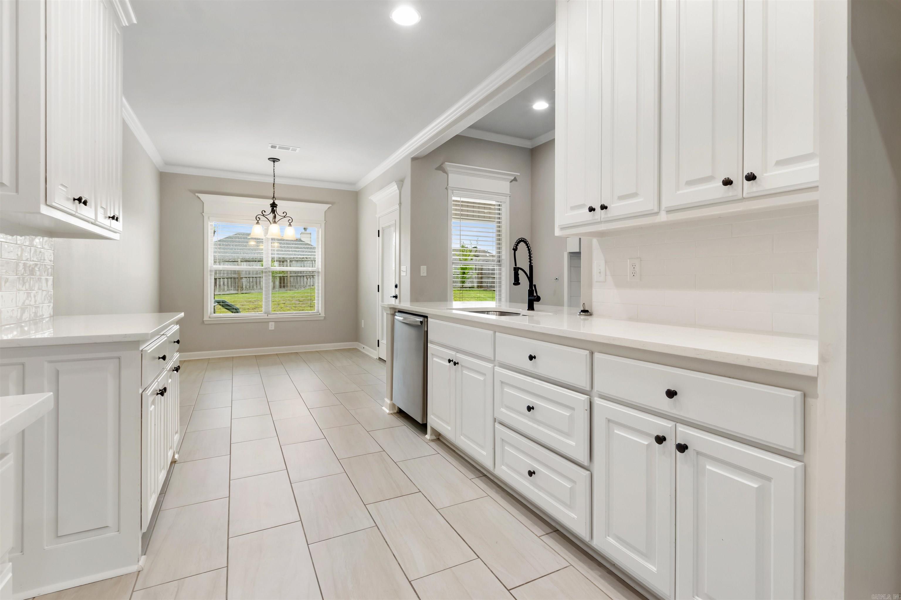 102 Sanibel Circle Property Photo 11