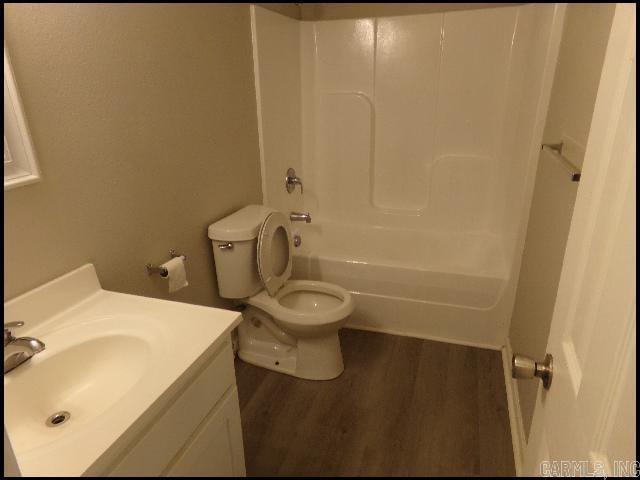 101 Ellis Drive Unit S Property Photo 10