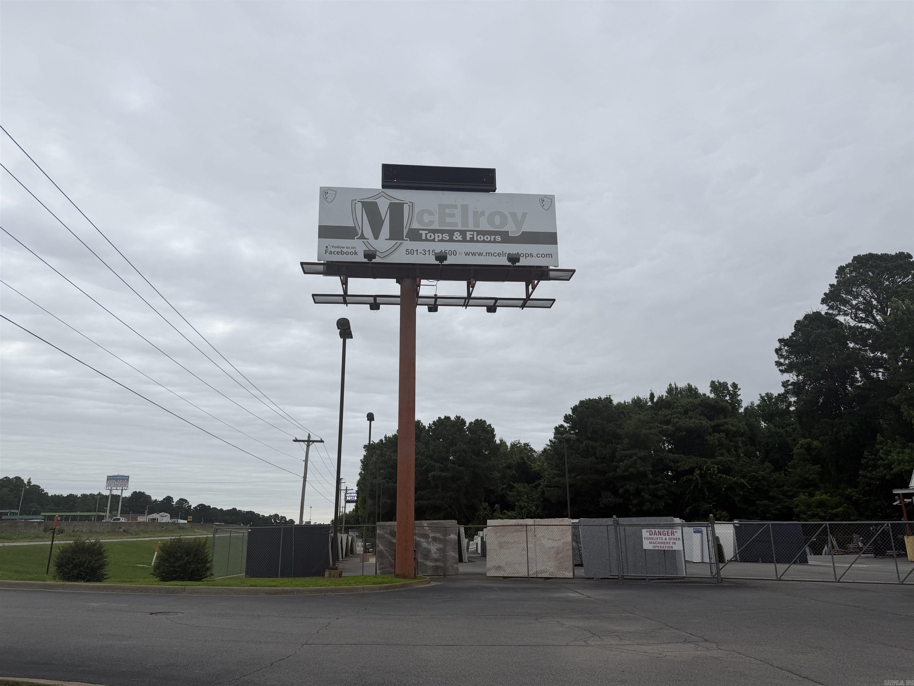 18525 Interstate 30 Property Photo 6