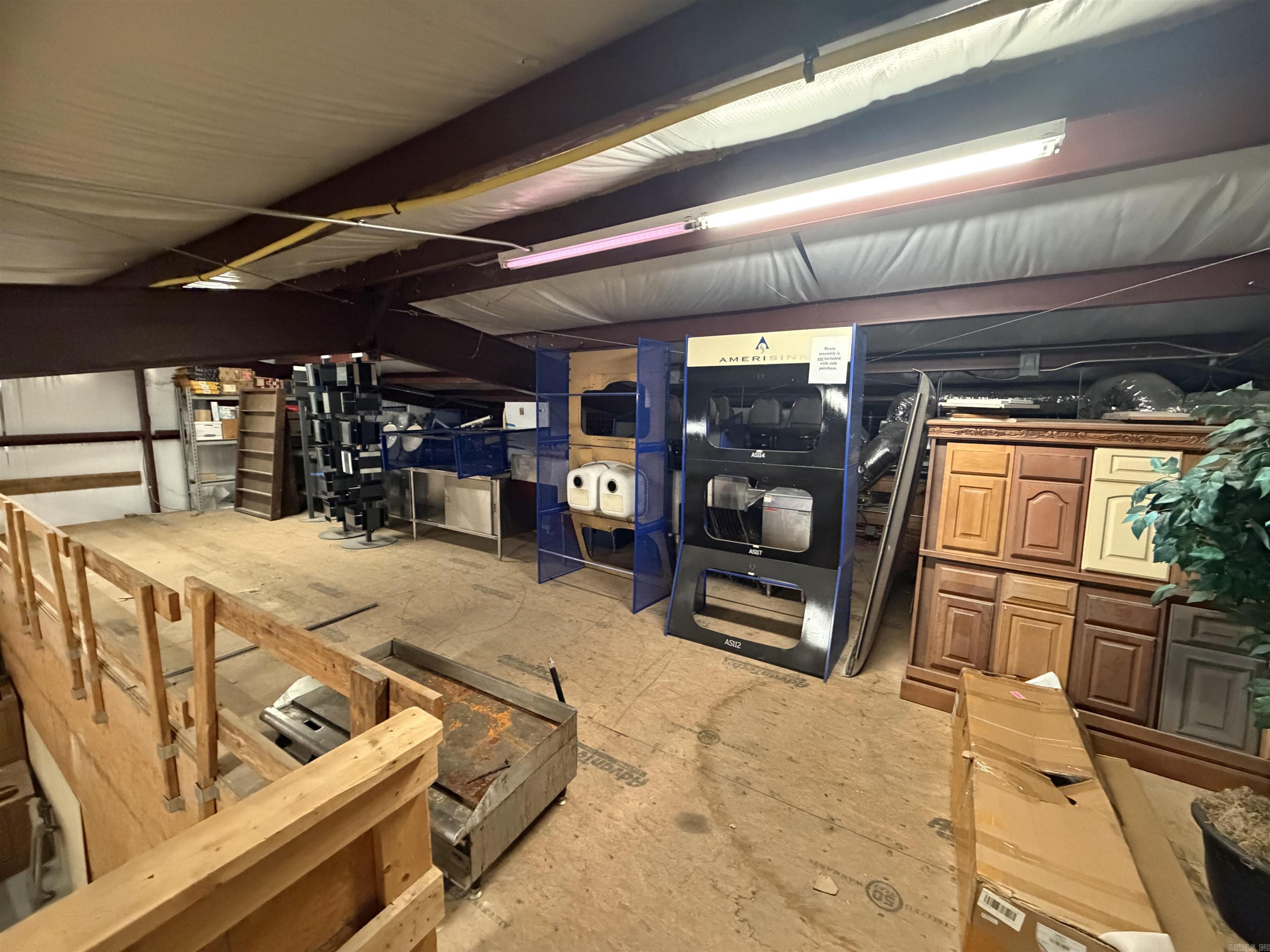 18525 Interstate 30 Property Photo 20
