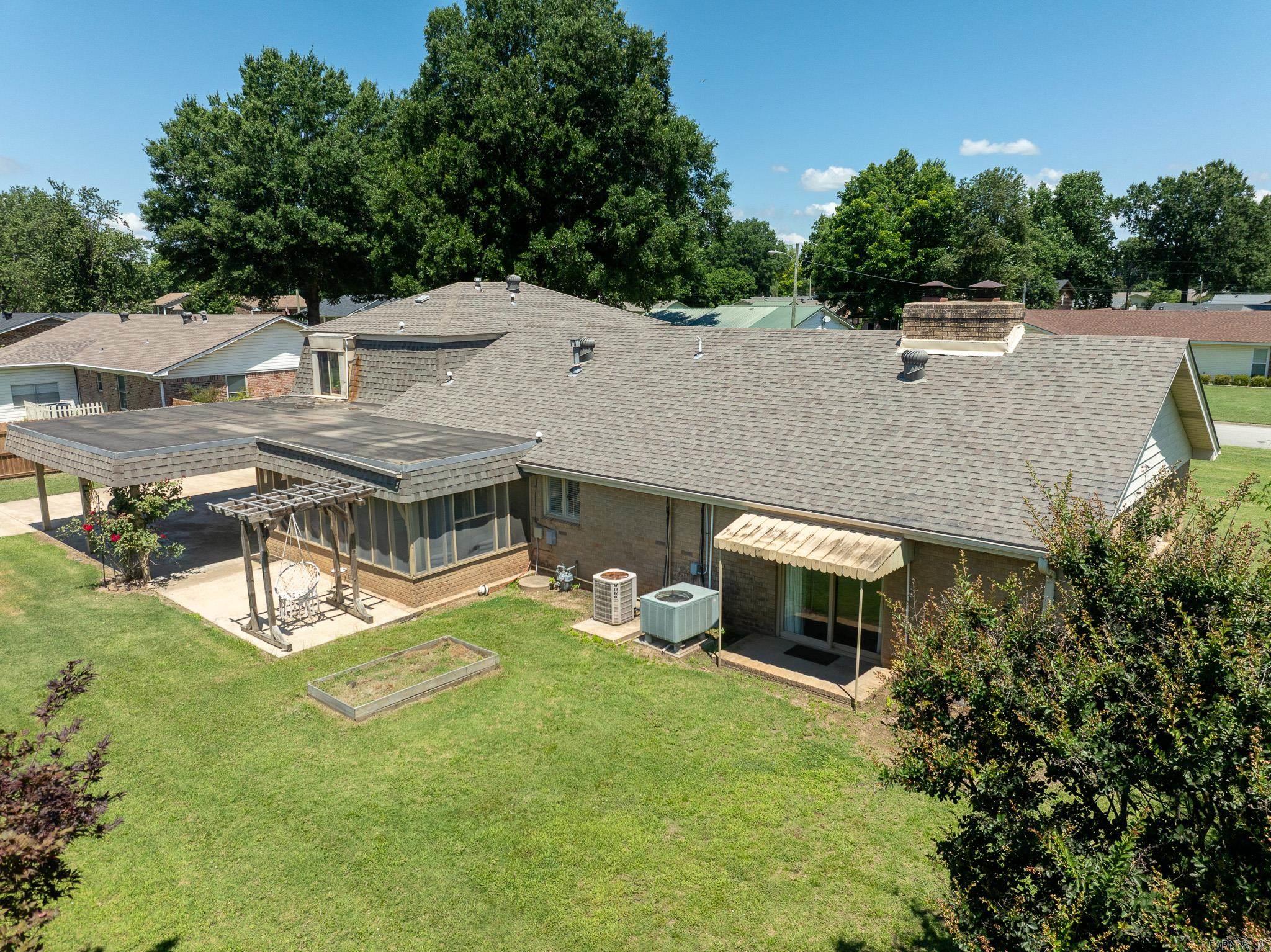 2712 Mimosa Drive Property Photo 8