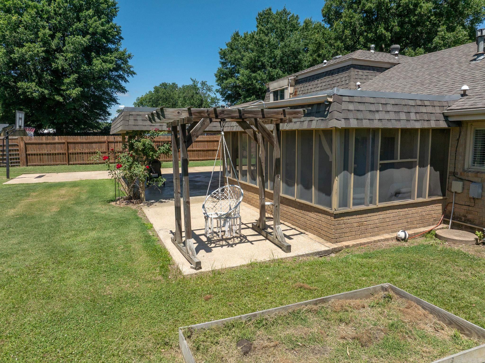 2712 Mimosa Drive Property Photo 11