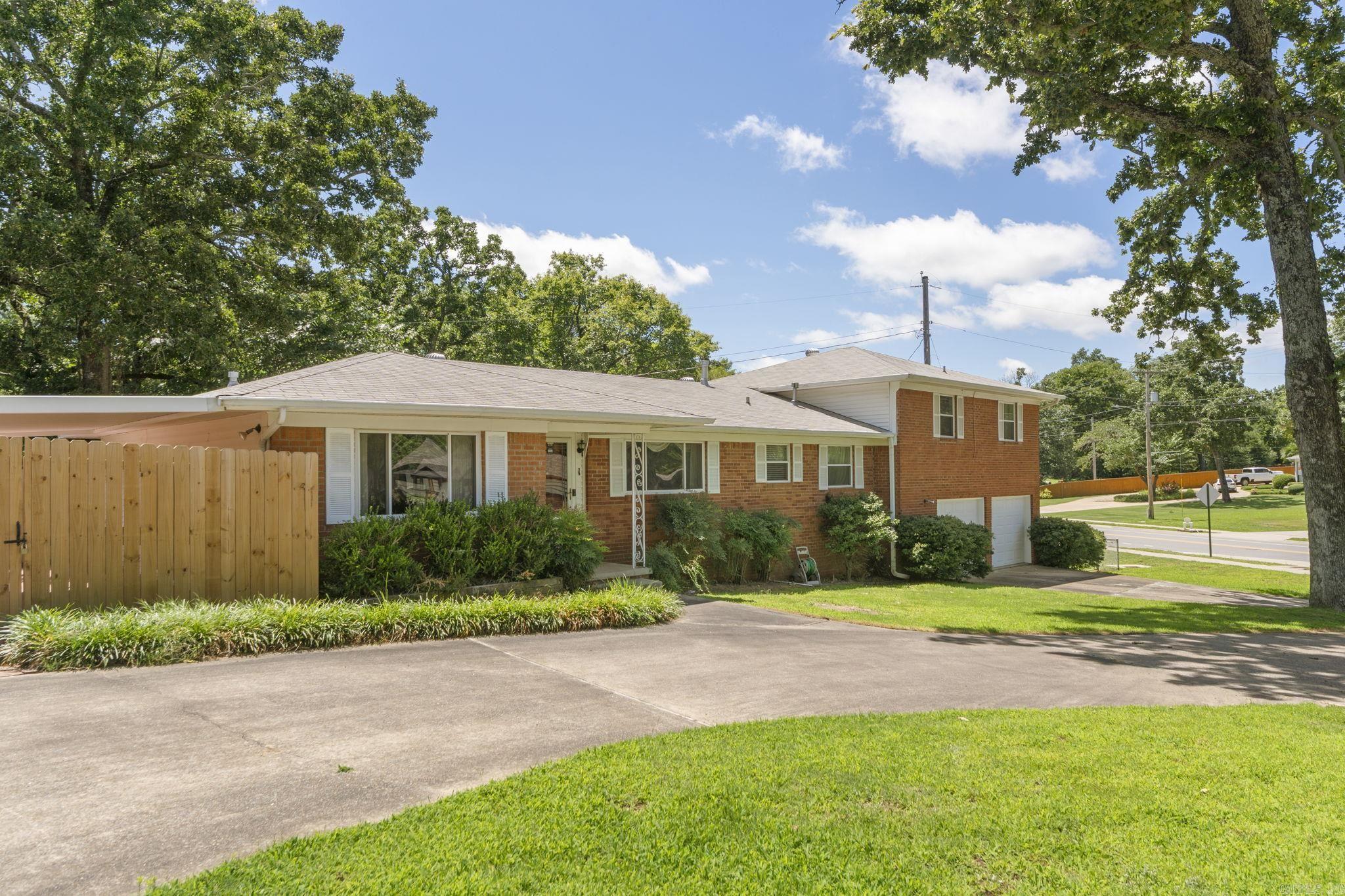 1 Wesley Drive Property Photo 3