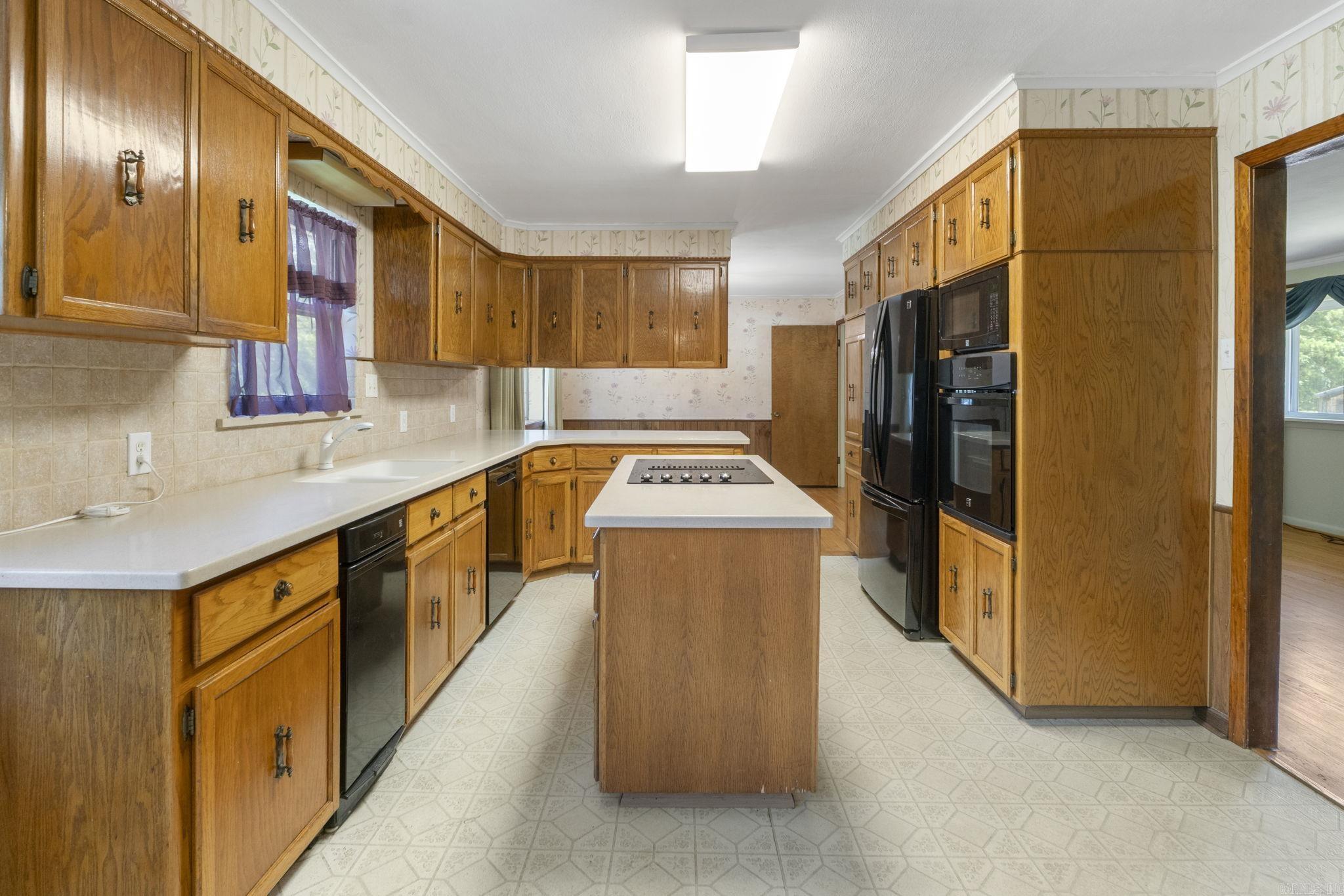 1 Wesley Drive Property Photo 11