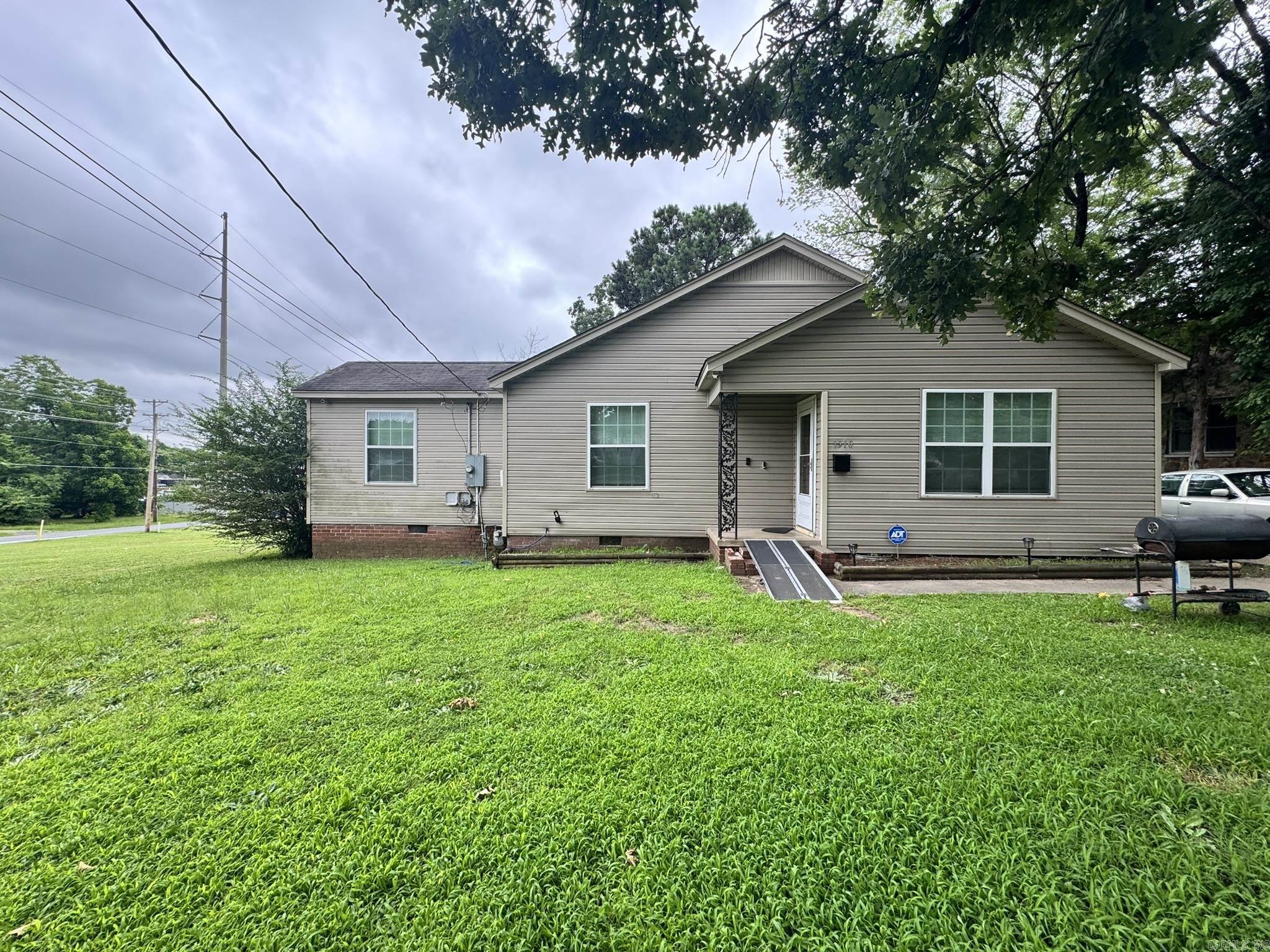 1510 Parkway Drive Property Photo 1