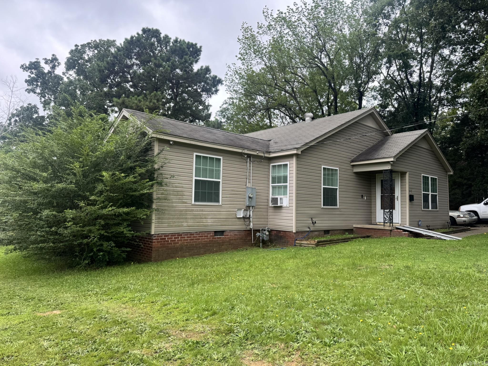1510 Parkway Drive Property Photo 2