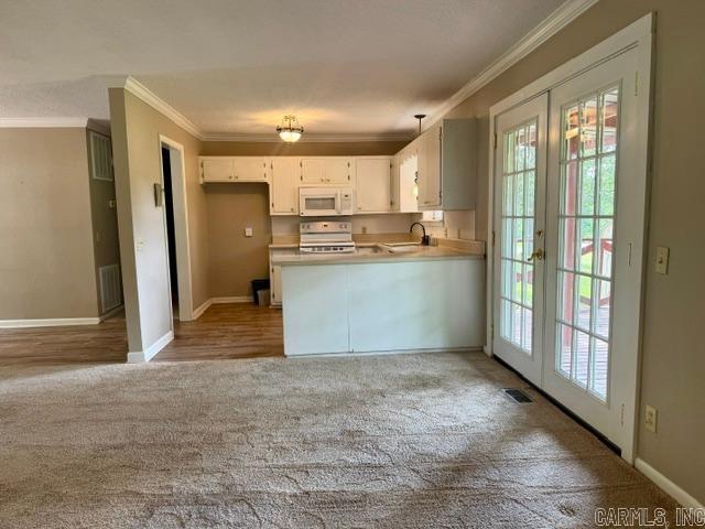 305 Vine Property Photo 18
