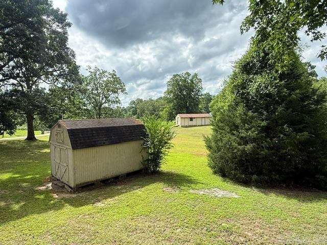 305 Vine Property Photo 33