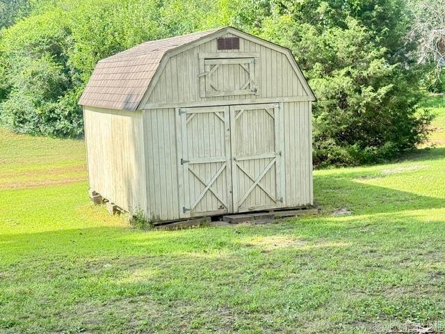 305 Vine Property Photo 34