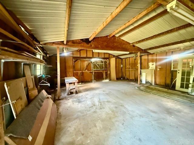 305 Vine Property Photo 44