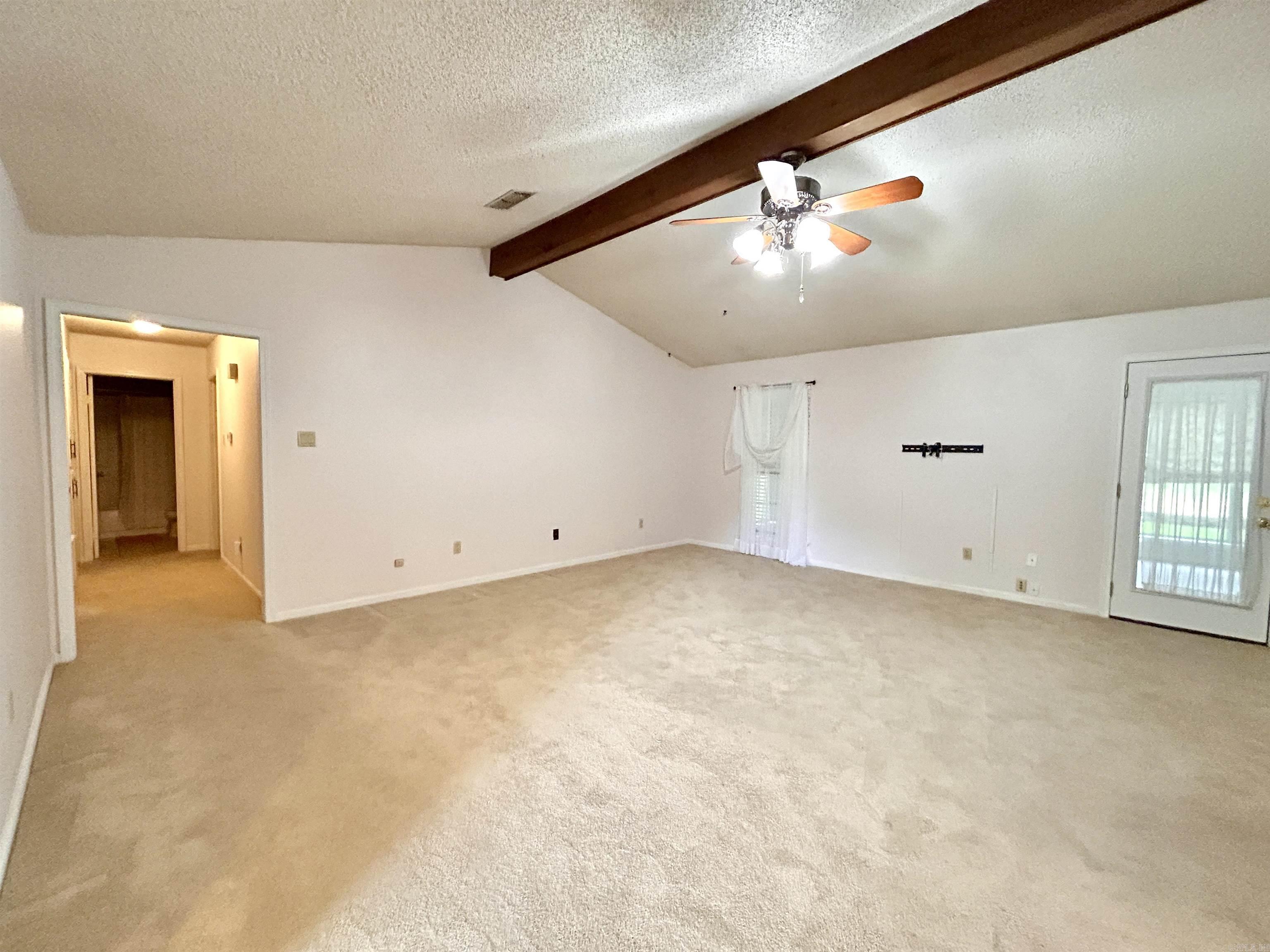 2702 Woodvale Lane Property Photo 10