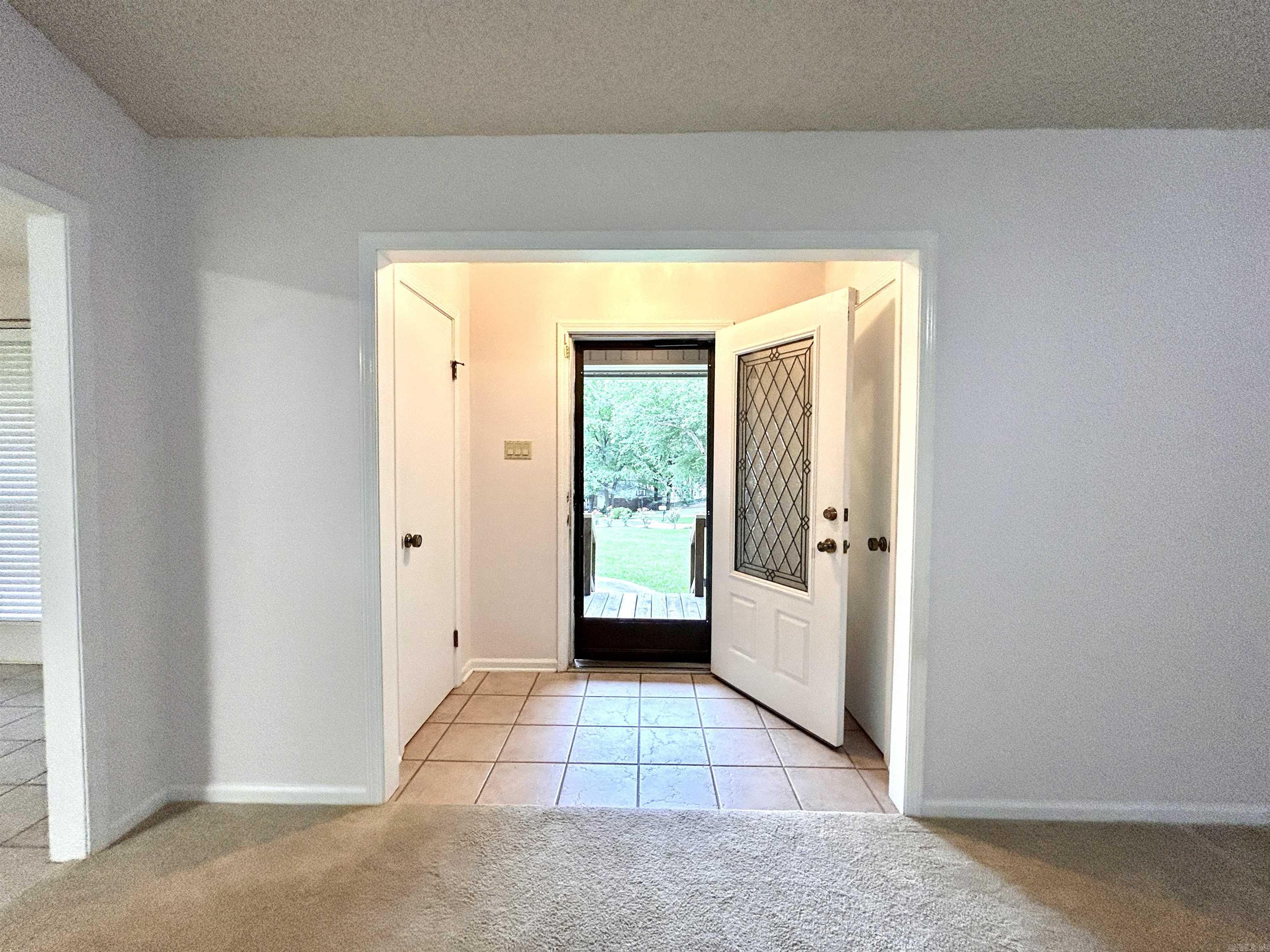 2702 Woodvale Lane Property Photo 13