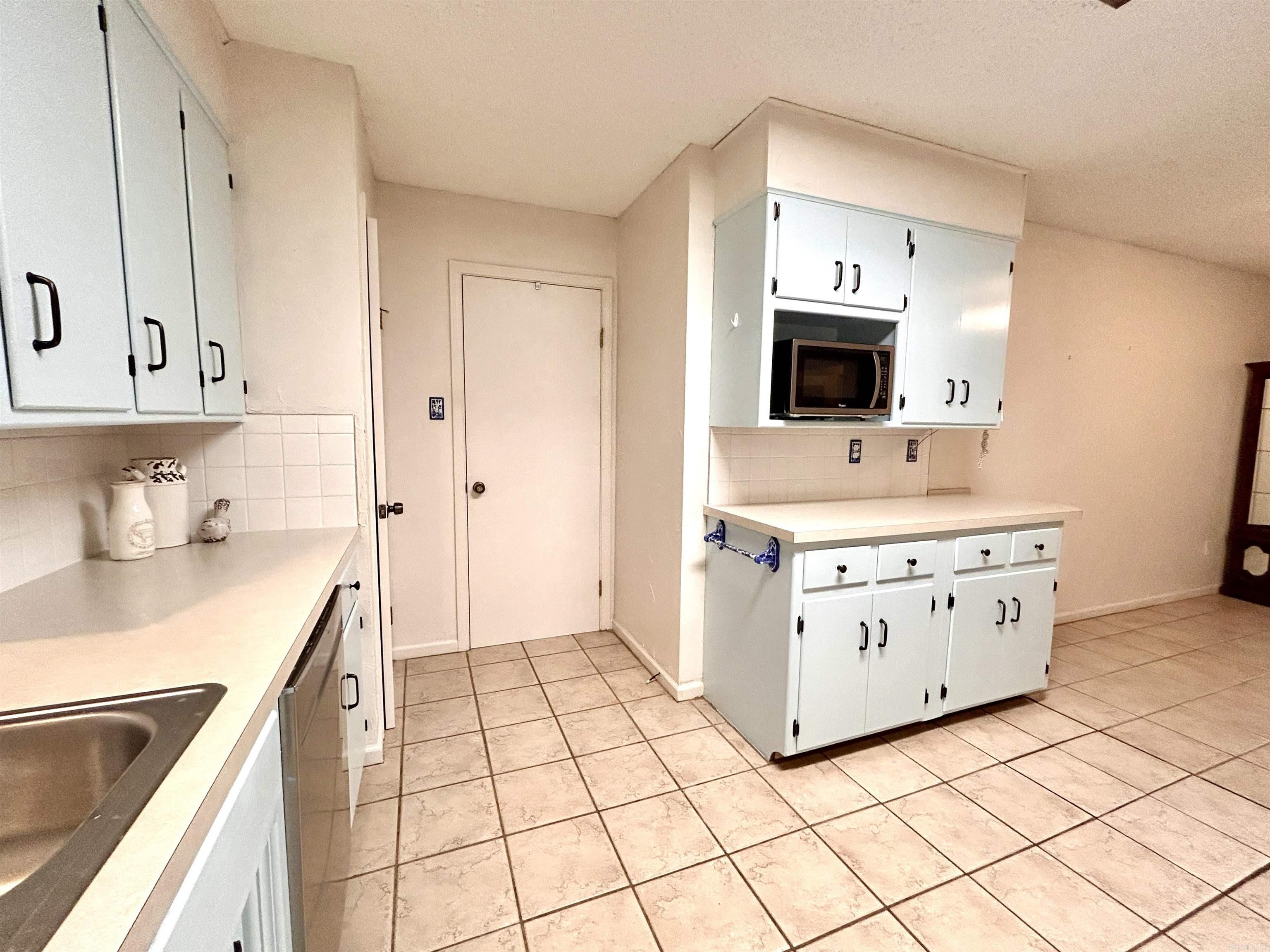 2702 Woodvale Lane Property Photo 22