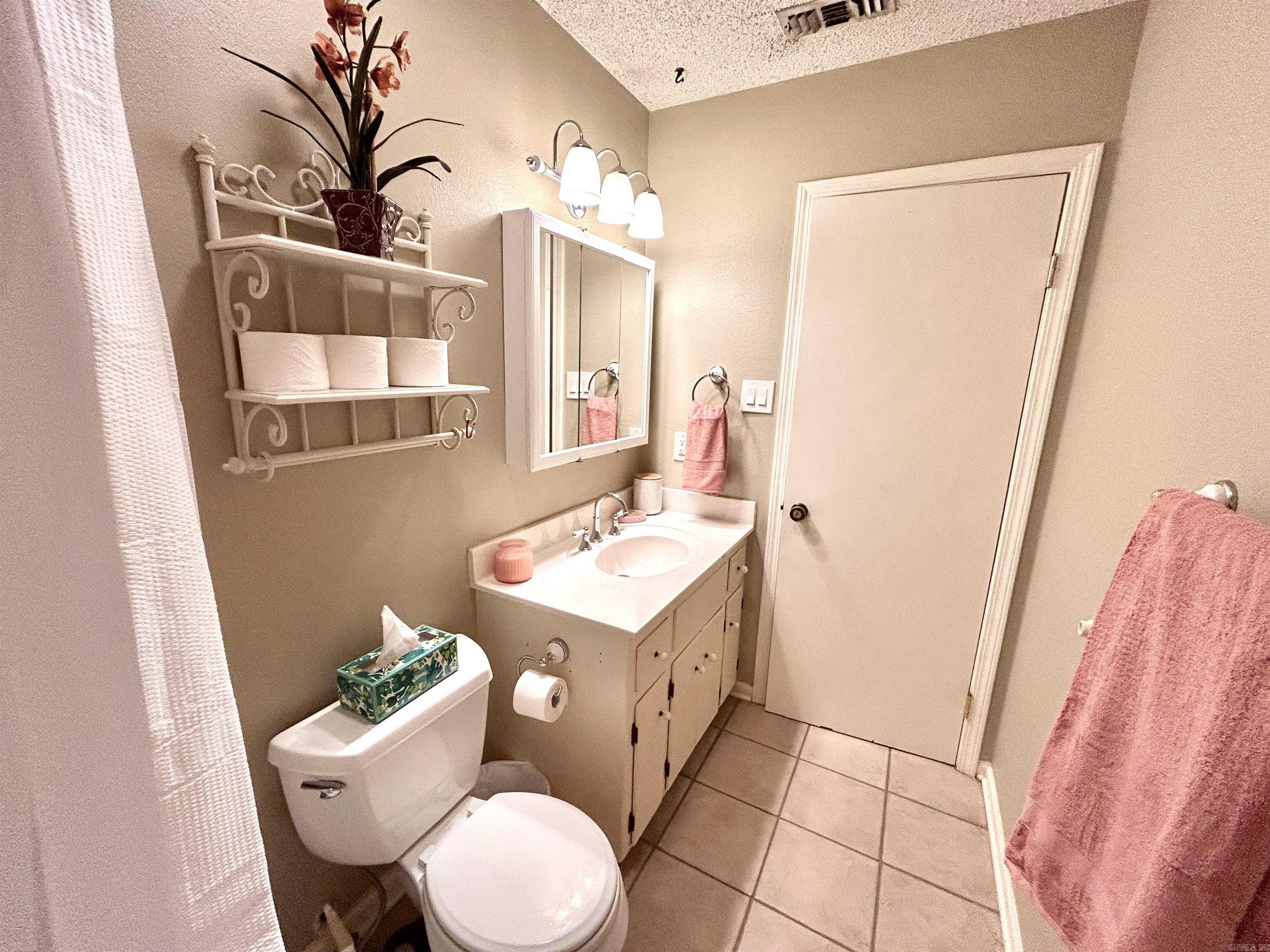 2702 Woodvale Lane Property Photo 39