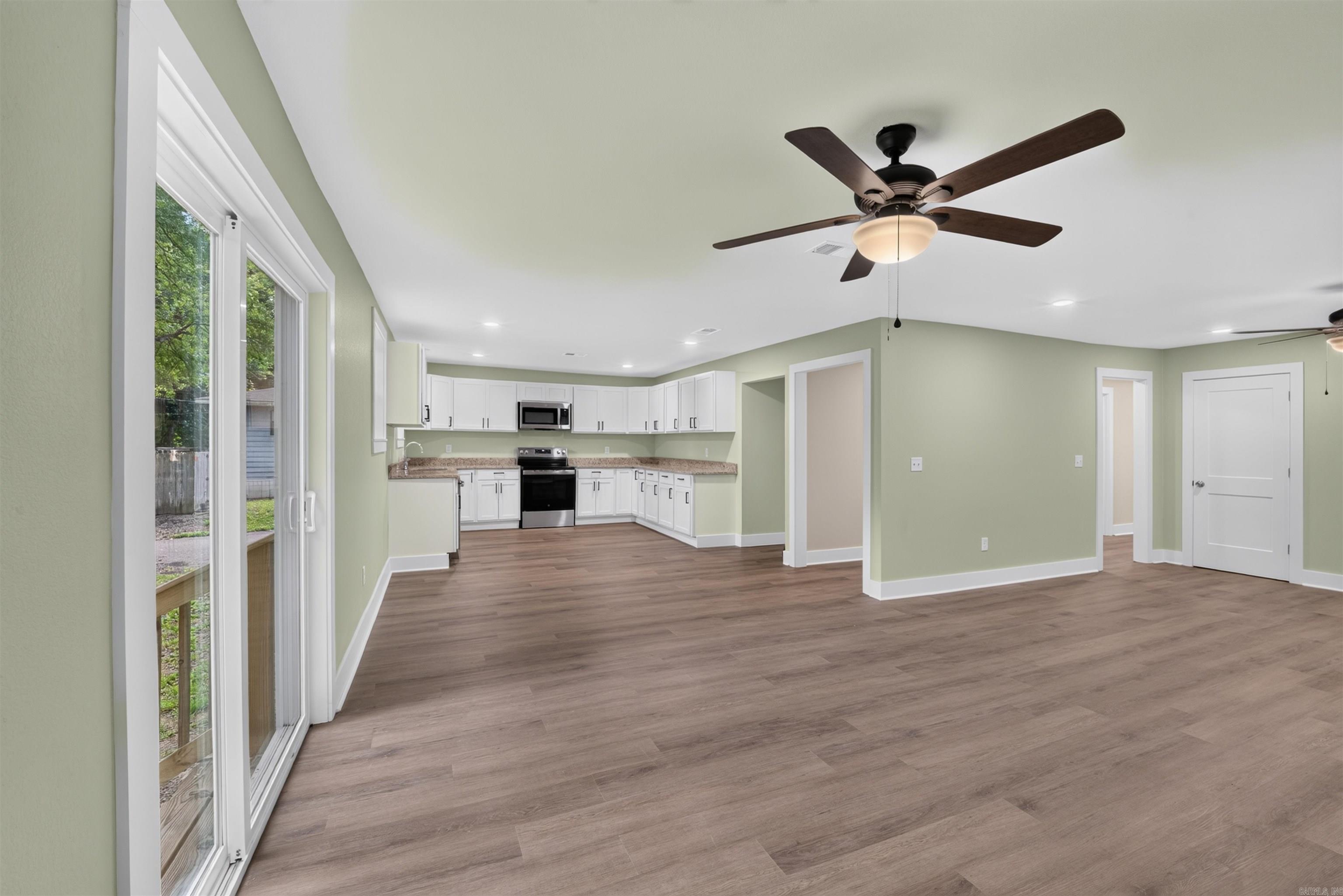 1437 Lincoln Street Property Photo 3